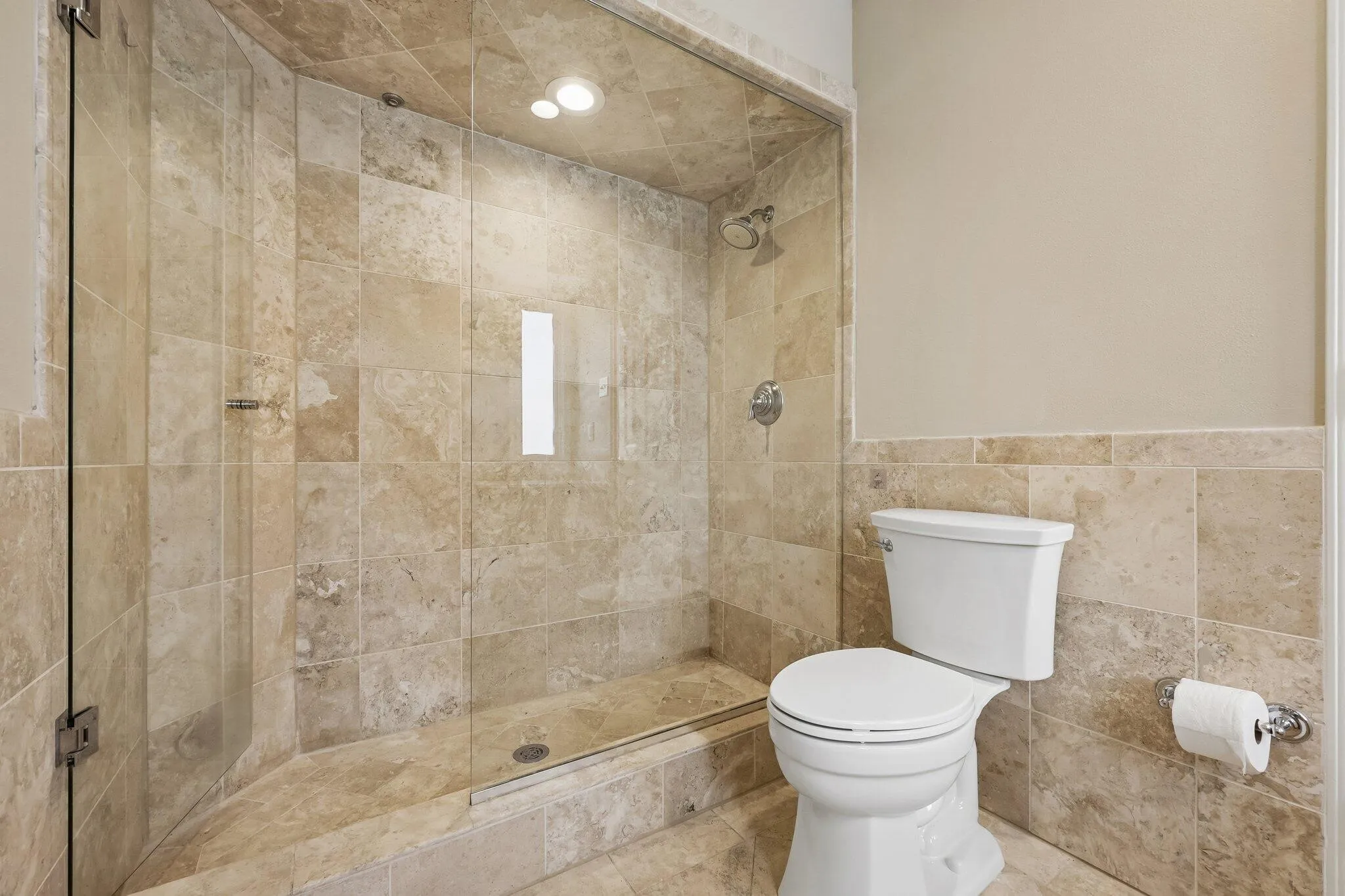 Condominium For Sale in Dallas County , 7730 Meadow Road 106, Dallas, Texas 75230, 3 Bedroom, 2 Bathroom, Garage spaces, 1,559 Sqft, built in 2004, mls#21310020, Real Estate Agent in Dallas, Homes For Sale in Dallas county, Homes For Sale in Dallas, Realtor in Dallas Texas, Real Estate Brokerage Independent Realty Texas, Luminita Cordes Realtor