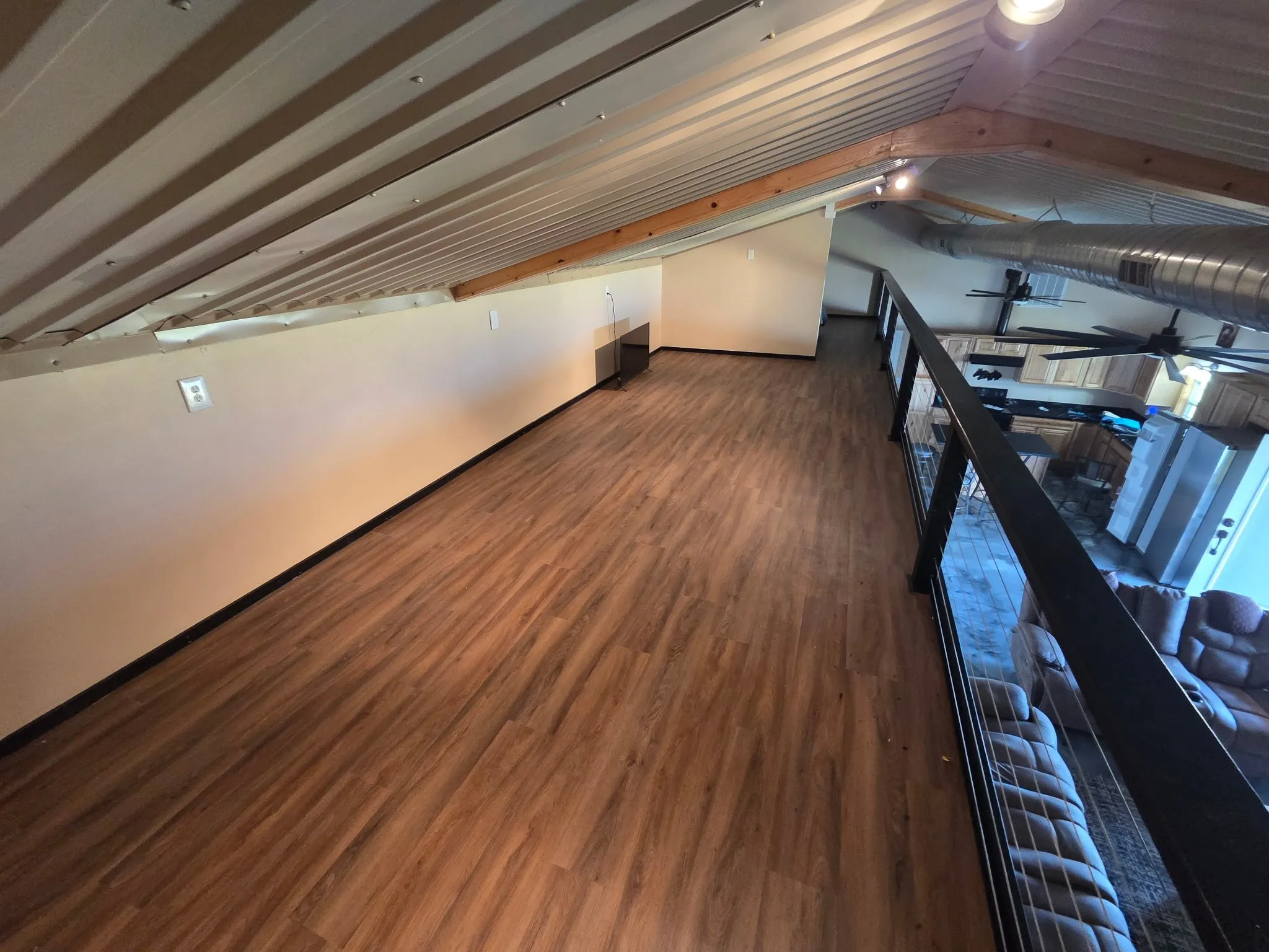 Single Family Residence For Sale in Taylor County , 613-B N Access Road, Tye, Texas 79603, 2 Bedroom, 1 Bathroom, 2 Garage spaces, 1,800 Sqft, built in 2018, Price $499,500, mls#21310027, Real Estate Agent in Tye, Homes For Sale in Taylor county, Homes For Sale in Tye, Realtor in Tye Texas, Real Estate Brokerage Independent Realty Texas, Luminita Cordes Realtor