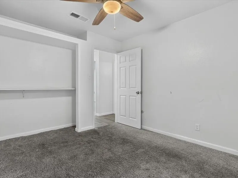 Single Family Residence For Sale in Dallas County , 6633 Emhouse Street, Dallas, Texas 75232, 4 Bedroom, 2 Bathroom, 1 Garage spaces, 1,738 Sqft, built in 1949, mls#21309728, Real Estate Agent in Dallas, Homes For Sale in Dallas county, Homes For Sale in Dallas, Realtor in Dallas Texas, Real Estate Brokerage Independent Realty Texas, Luminita Cordes Realtor
