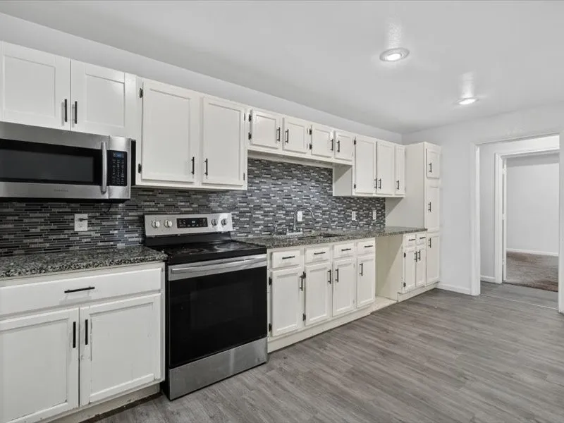 Single Family Residence For Sale in Dallas County , 6633 Emhouse Street, Dallas, Texas 75232, 4 Bedroom, 2 Bathroom, 1 Garage spaces, 1,738 Sqft, built in 1949, mls#21309728, Real Estate Agent in Dallas, Homes For Sale in Dallas county, Homes For Sale in Dallas, Realtor in Dallas Texas, Real Estate Brokerage Independent Realty Texas, Luminita Cordes Realtor