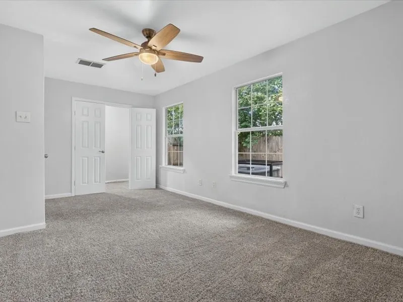 Single Family Residence For Sale in Dallas County , 6633 Emhouse Street, Dallas, Texas 75232, 4 Bedroom, 2 Bathroom, 1 Garage spaces, 1,738 Sqft, built in 1949, mls#21309728, Real Estate Agent in Dallas, Homes For Sale in Dallas county, Homes For Sale in Dallas, Realtor in Dallas Texas, Real Estate Brokerage Independent Realty Texas, Luminita Cordes Realtor
