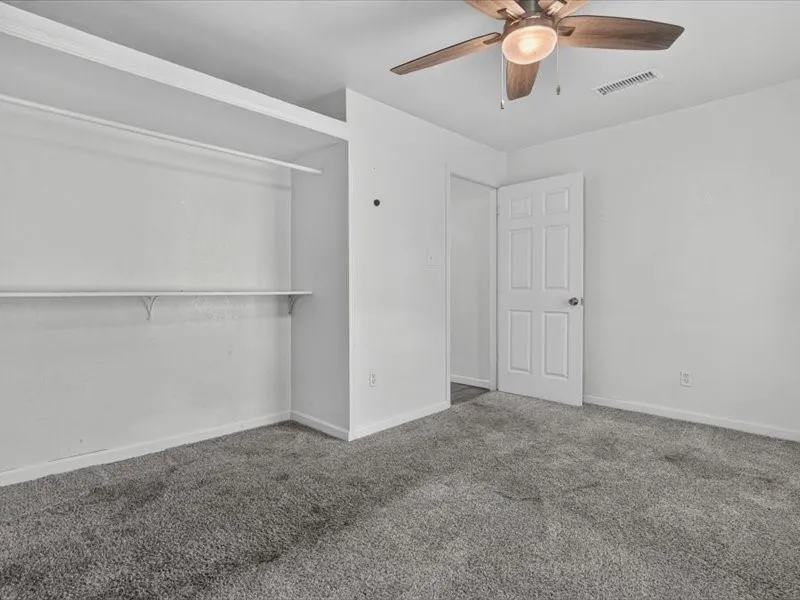 Single Family Residence For Sale in Dallas County , 6633 Emhouse Street, Dallas, Texas 75232, 4 Bedroom, 2 Bathroom, 1 Garage spaces, 1,738 Sqft, built in 1949, mls#21309728, Real Estate Agent in Dallas, Homes For Sale in Dallas county, Homes For Sale in Dallas, Realtor in Dallas Texas, Real Estate Brokerage Independent Realty Texas, Luminita Cordes Realtor