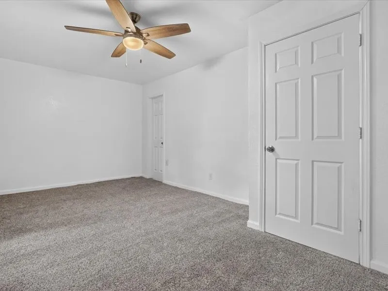 Single Family Residence For Sale in Dallas County , 6633 Emhouse Street, Dallas, Texas 75232, 4 Bedroom, 2 Bathroom, 1 Garage spaces, 1,738 Sqft, built in 1949, mls#21309728, Real Estate Agent in Dallas, Homes For Sale in Dallas county, Homes For Sale in Dallas, Realtor in Dallas Texas, Real Estate Brokerage Independent Realty Texas, Luminita Cordes Realtor