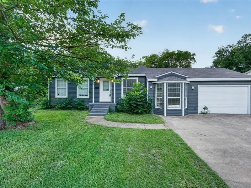 Single Family Residence For Sale in Dallas County , 6633 Emhouse Street, Dallas, Texas 75232, 4 Bedroom, 2 Bathroom, 1 Garage spaces, 1,738 Sqft, built in 1949, mls#21309728, Real Estate Agent in Dallas, Homes For Sale in Dallas county, Homes For Sale in Dallas, Realtor in Dallas Texas, Real Estate Brokerage Independent Realty Texas, Luminita Cordes Realtor