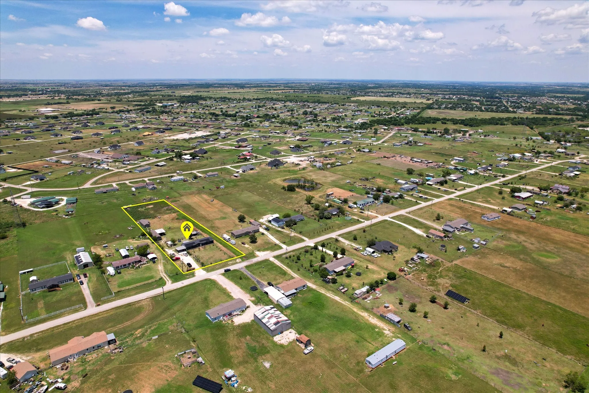 Mobile Home For Sale in Johnson County , 5909 Black Springs Lane, Joshua, Texas 76058, 4 Bedroom, 2 Bathroom, Garage spaces, 1,976 Sqft, built in 2004, Price $359,000, mls#21309479, Real Estate Agent in Joshua, Homes For Sale in Johnson county, Homes For Sale in Joshua, Realtor in Joshua Texas, Real Estate Brokerage Independent Realty Texas, Luminita Cordes Realtor