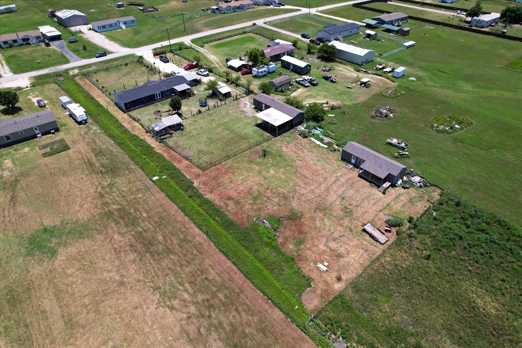 Mobile Home For Sale in Johnson County , 5909 Black Springs Lane, Joshua, Texas 76058, 4 Bedroom, 2 Bathroom, Garage spaces, 1,976 Sqft, built in 2004, Price $359,000, mls#21309479, Real Estate Agent in Joshua, Homes For Sale in Johnson county, Homes For Sale in Joshua, Realtor in Joshua Texas, Real Estate Brokerage Independent Realty Texas, Luminita Cordes Realtor