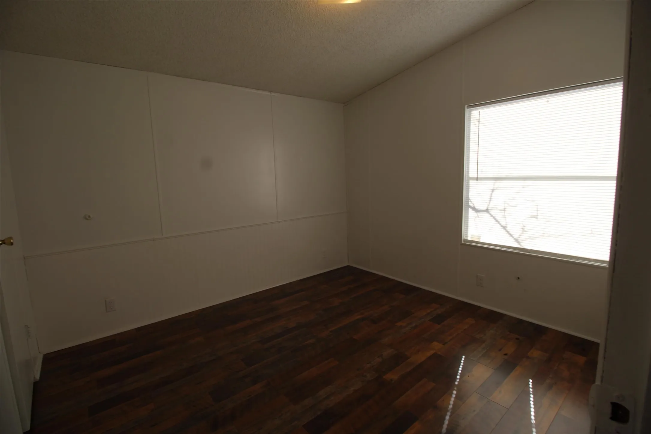 Single Family Residence For Rent in Hunt County , 3189 Timberwild, Wills Point, Texas 75169, 3 Bedroom, 2 Bathroom, Garage spaces, 1,216 Sqft, built in 0, mls#21306673, Real Estate Agent in Wills Point, Homes For Rent in Hunt county, Homes For Rent in Wills Point, Realtor in Wills Point Texas, Real Estate Brokerage Independent Realty Texas, Luminita Cordes Realtor