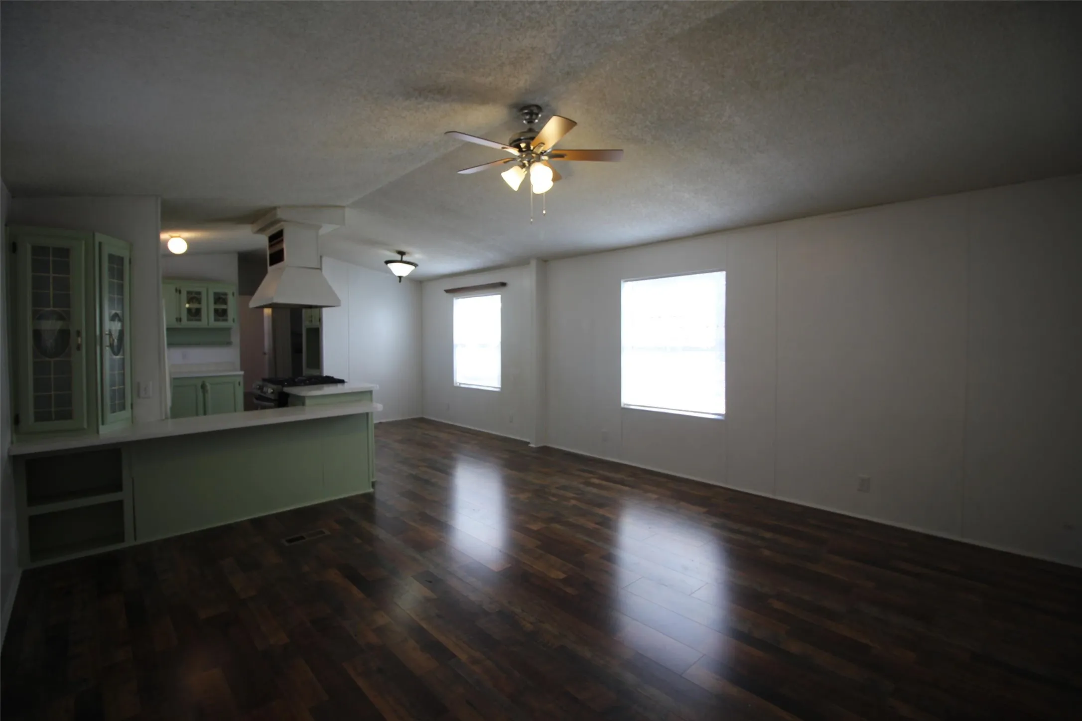 Single Family Residence For Rent in Hunt County , 3189 Timberwild, Wills Point, Texas 75169, 3 Bedroom, 2 Bathroom, Garage spaces, 1,216 Sqft, built in 0, mls#21306673, Real Estate Agent in Wills Point, Homes For Rent in Hunt county, Homes For Rent in Wills Point, Realtor in Wills Point Texas, Real Estate Brokerage Independent Realty Texas, Luminita Cordes Realtor