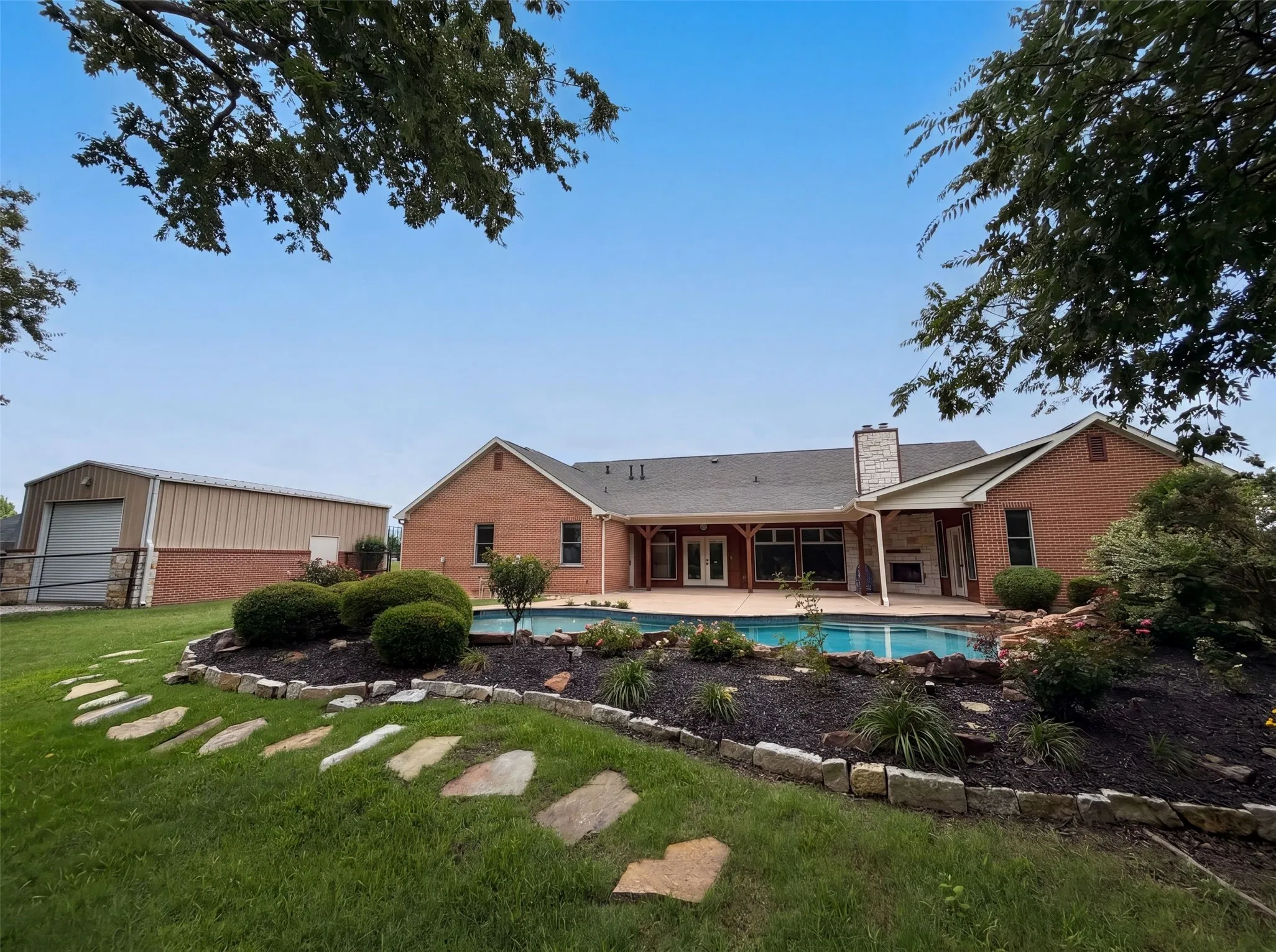 Single Family Residence For Sale in Rockwall County , 1908 Fairway Lane, Royse City, Texas 75189, 4 Bedroom, 3 Bathroom, 3 Garage spaces, 3,130 Sqft, built in 2002, mls#21310047, Real Estate Agent in Royse City, Homes For Sale in Rockwall county, Homes For Sale in Royse City, Realtor in Royse City Texas, Real Estate Brokerage Independent Realty Texas, Luminita Cordes Realtor