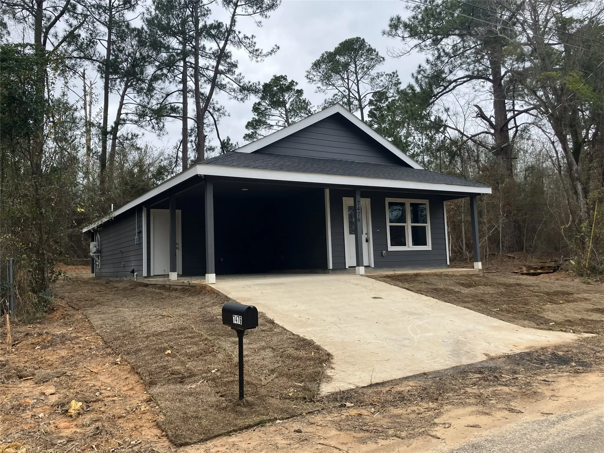 Single Family Residence For Rent in Henderson County , 7476 Autumn Trail, Frankston, Texas 75763, 3 Bedroom, 2 Bathroom, Garage spaces, 1,108 Sqft, built in 2025, mls#21310053, Real Estate Agent in Frankston, Homes For Rent in Henderson county, Homes For Rent in Frankston, Realtor in Frankston Texas, Real Estate Brokerage Independent Realty Texas, Luminita Cordes Realtor
