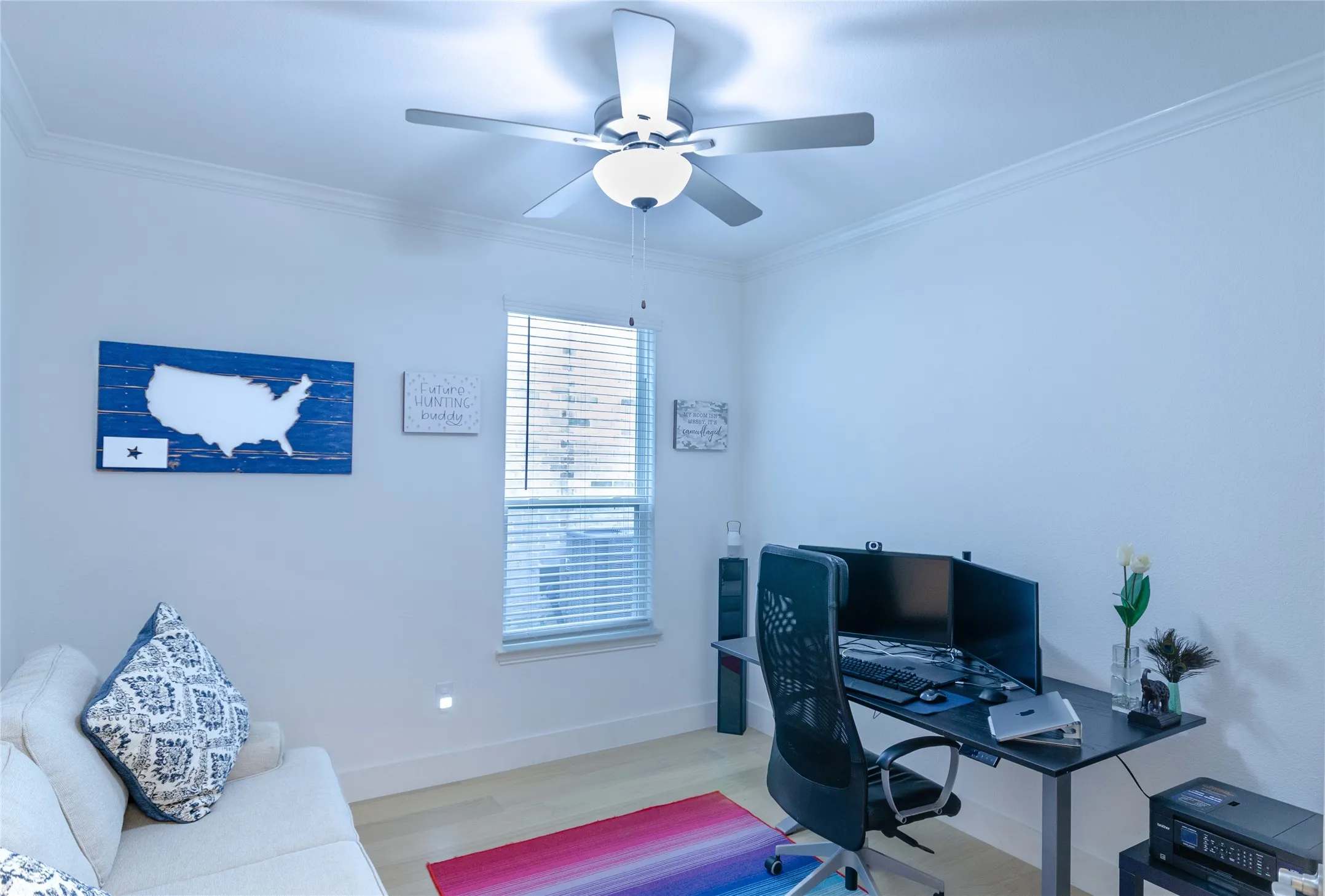 2nd office - Desk