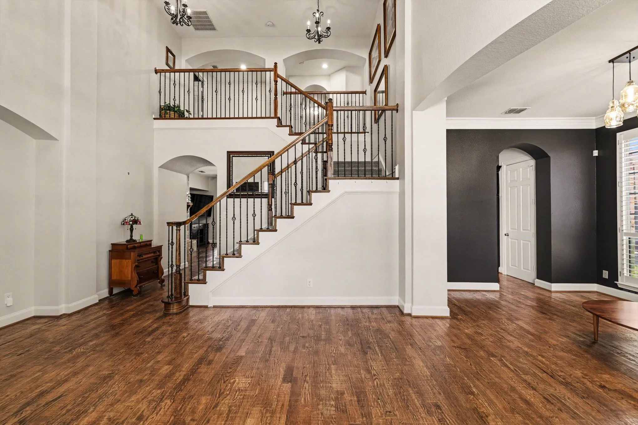 Single Family Residence For Sale in Collin County , 1825 Marshall Drive, Allen, Texas 75013, 4 Bedroom, 4 Bathroom, 4 Garage spaces, 4,076 Sqft, built in 2005, mls#21310093, Real Estate Agent in Allen, Homes For Sale in Collin county, Homes For Sale in Allen, Realtor in Allen Texas, Real Estate Brokerage Independent Realty Texas, Luminita Cordes Realtor