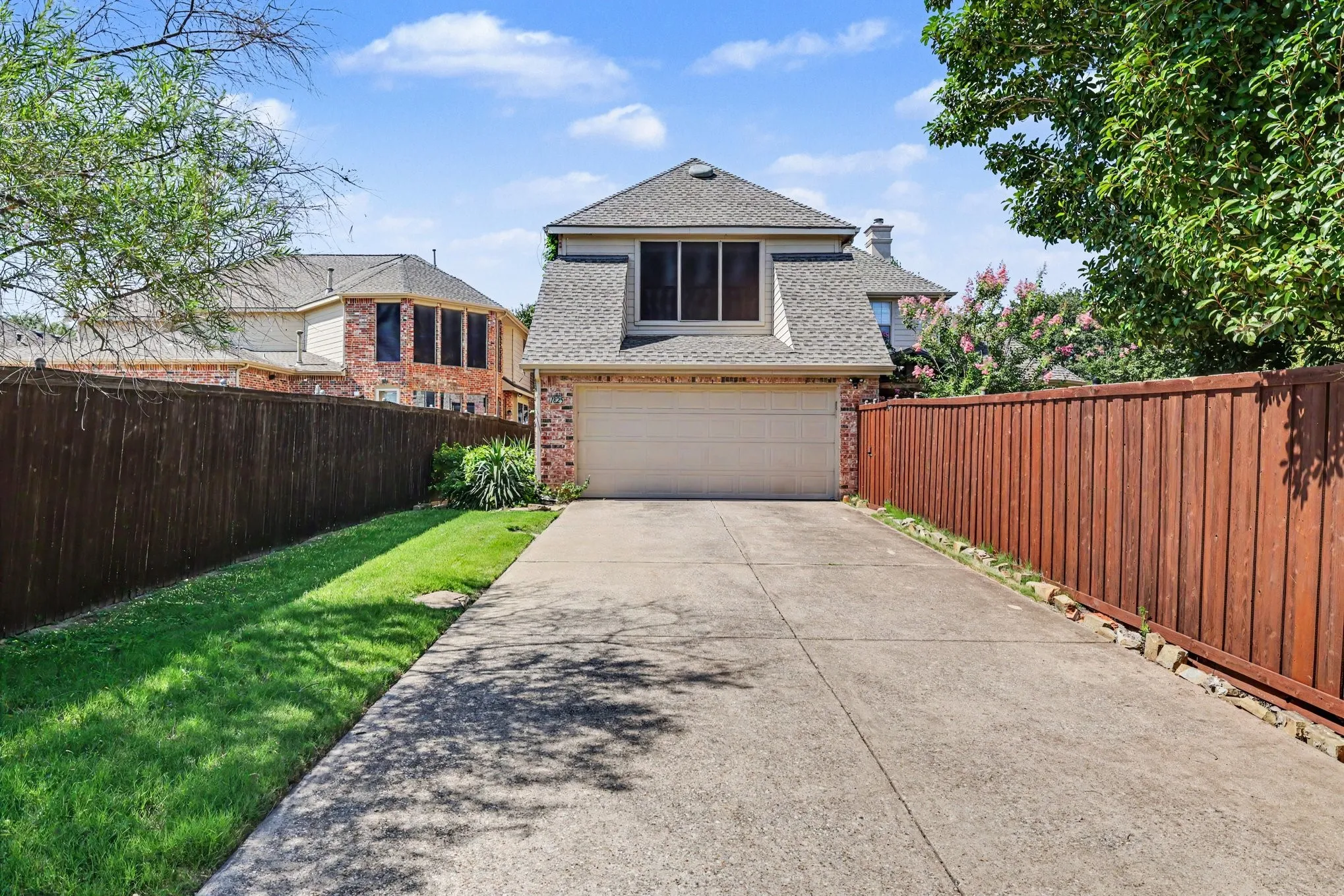 Single Family Residence For Sale in Collin County , 1825 Marshall Drive, Allen, Texas 75013, 4 Bedroom, 4 Bathroom, 4 Garage spaces, 4,076 Sqft, built in 2005, mls#21310093, Real Estate Agent in Allen, Homes For Sale in Collin county, Homes For Sale in Allen, Realtor in Allen Texas, Real Estate Brokerage Independent Realty Texas, Luminita Cordes Realtor