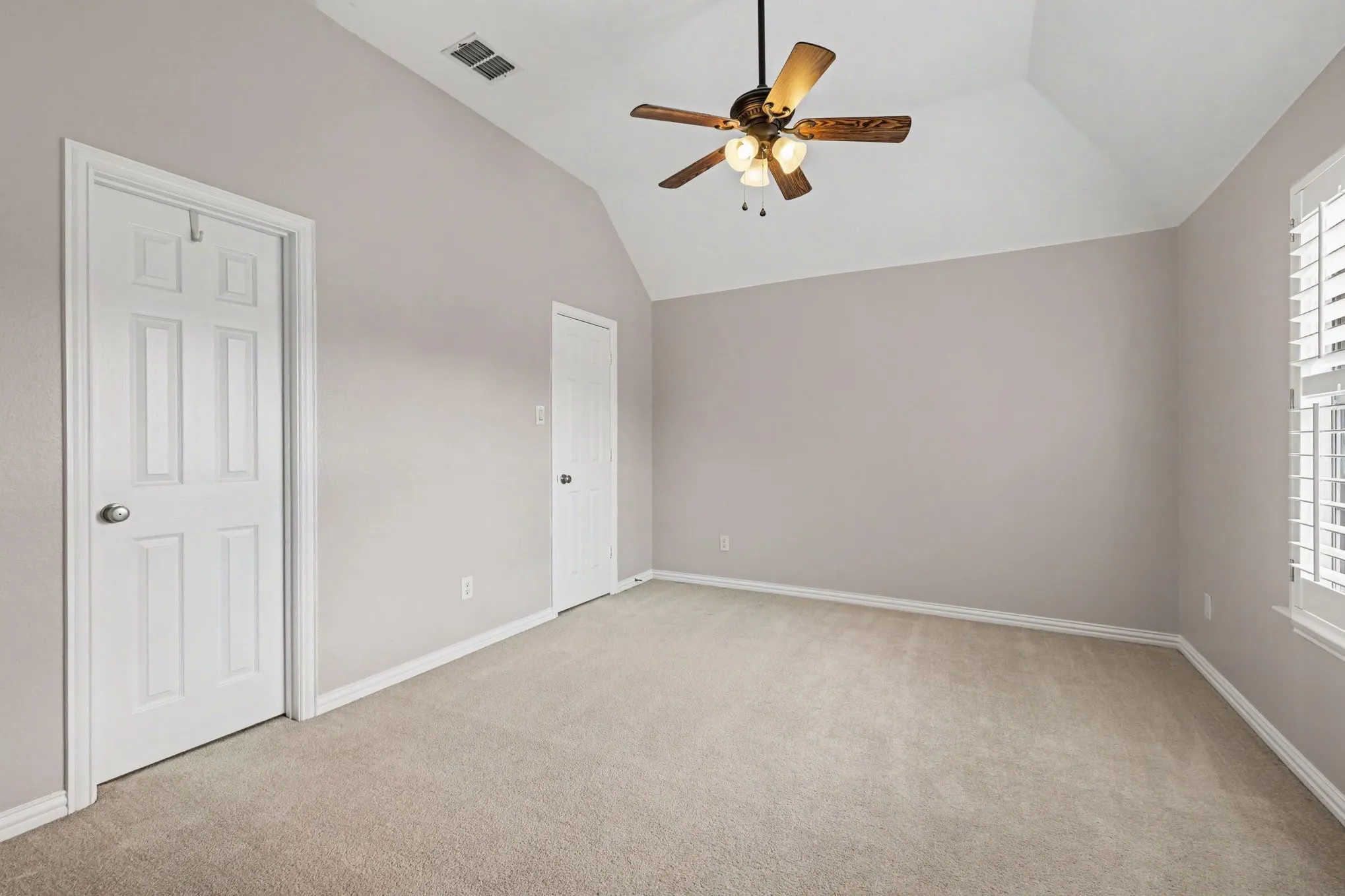Single Family Residence For Sale in Collin County , 1825 Marshall Drive, Allen, Texas 75013, 4 Bedroom, 4 Bathroom, 4 Garage spaces, 4,076 Sqft, built in 2005, mls#21310093, Real Estate Agent in Allen, Homes For Sale in Collin county, Homes For Sale in Allen, Realtor in Allen Texas, Real Estate Brokerage Independent Realty Texas, Luminita Cordes Realtor