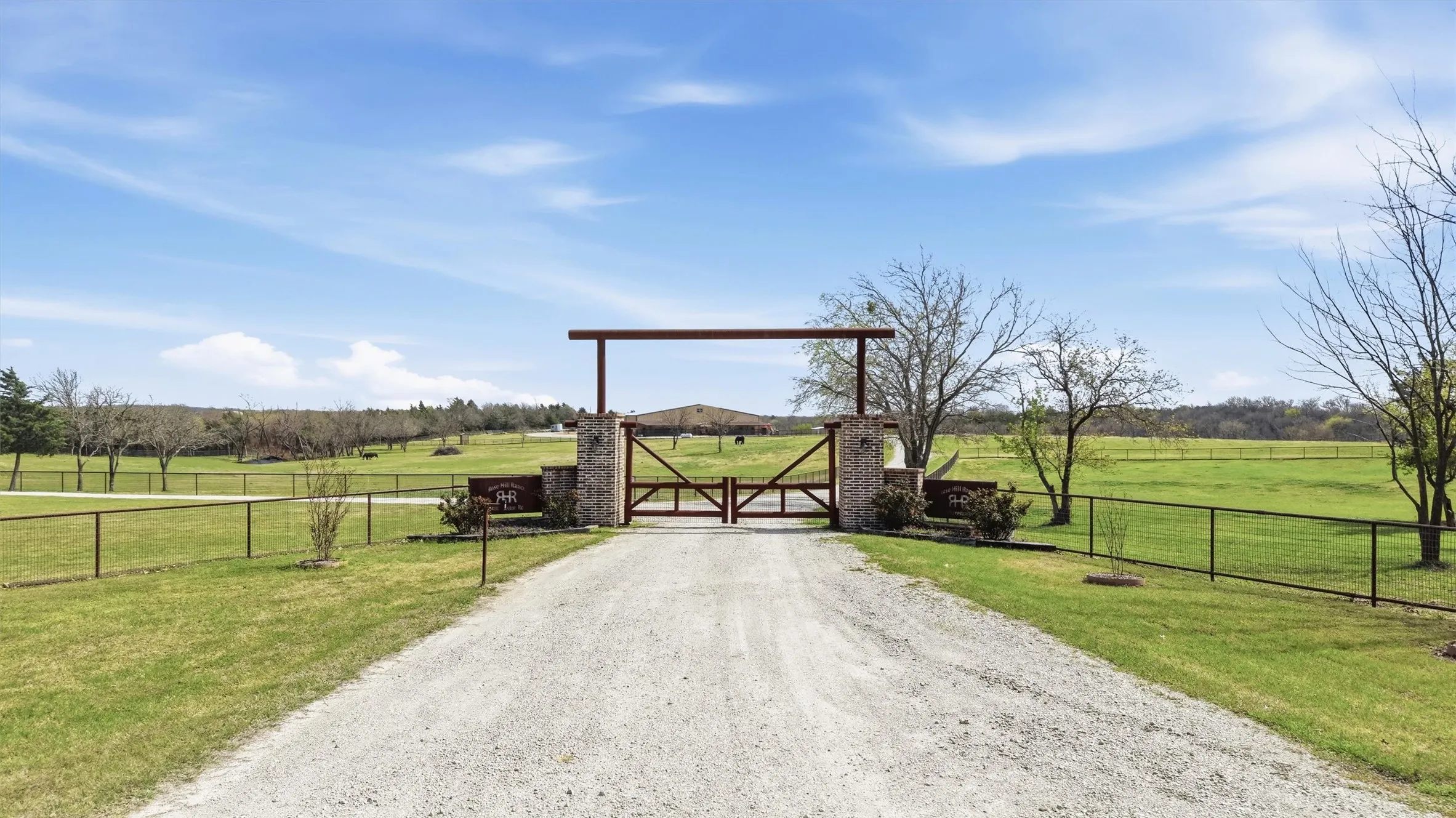 Improved Land For Sale in Grayson County , 1470 Preston Road, Denison, Texas 75020, 0, 0, Garage spaces, 0 Sqft, built in 2017, mls#21307227, Real Estate Agent in Denison, Homes For Sale in Grayson county, Homes For Sale in Denison, Realtor in Denison Texas, Real Estate Brokerage Independent Realty Texas, Luminita Cordes Realtor