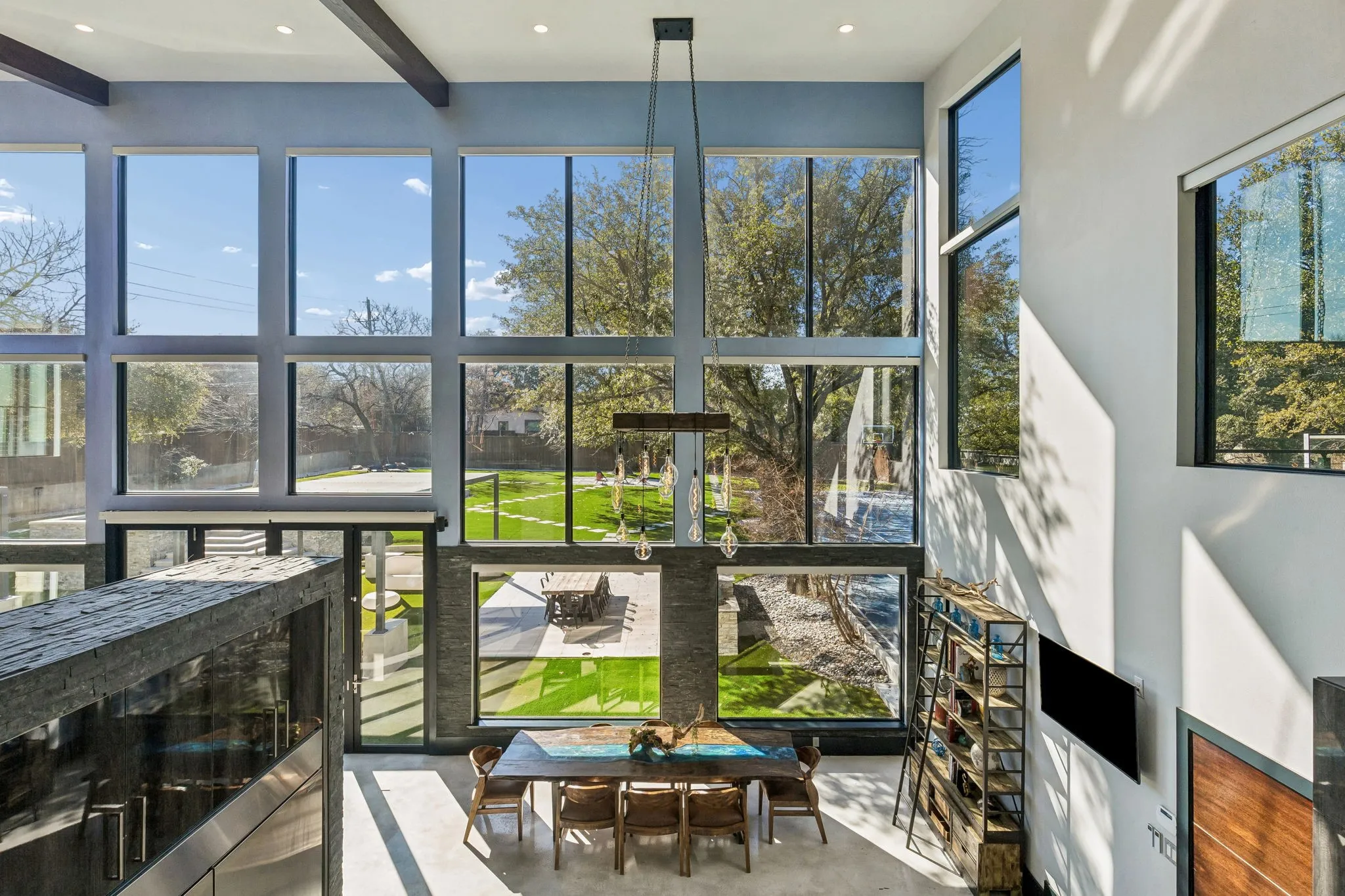 Single Family Residence For Sale in Dallas County , 6766 Northaven Road, Dallas, Texas 75230, 5 Bedroom, 5 Bathroom, 3 Garage spaces, 4,437 Sqft, built in 2019, mls#21309156, Real Estate Agent in Dallas, Homes For Sale in Dallas county, Homes For Sale in Dallas, Realtor in Dallas Texas, Real Estate Brokerage Independent Realty Texas, Luminita Cordes Realtor