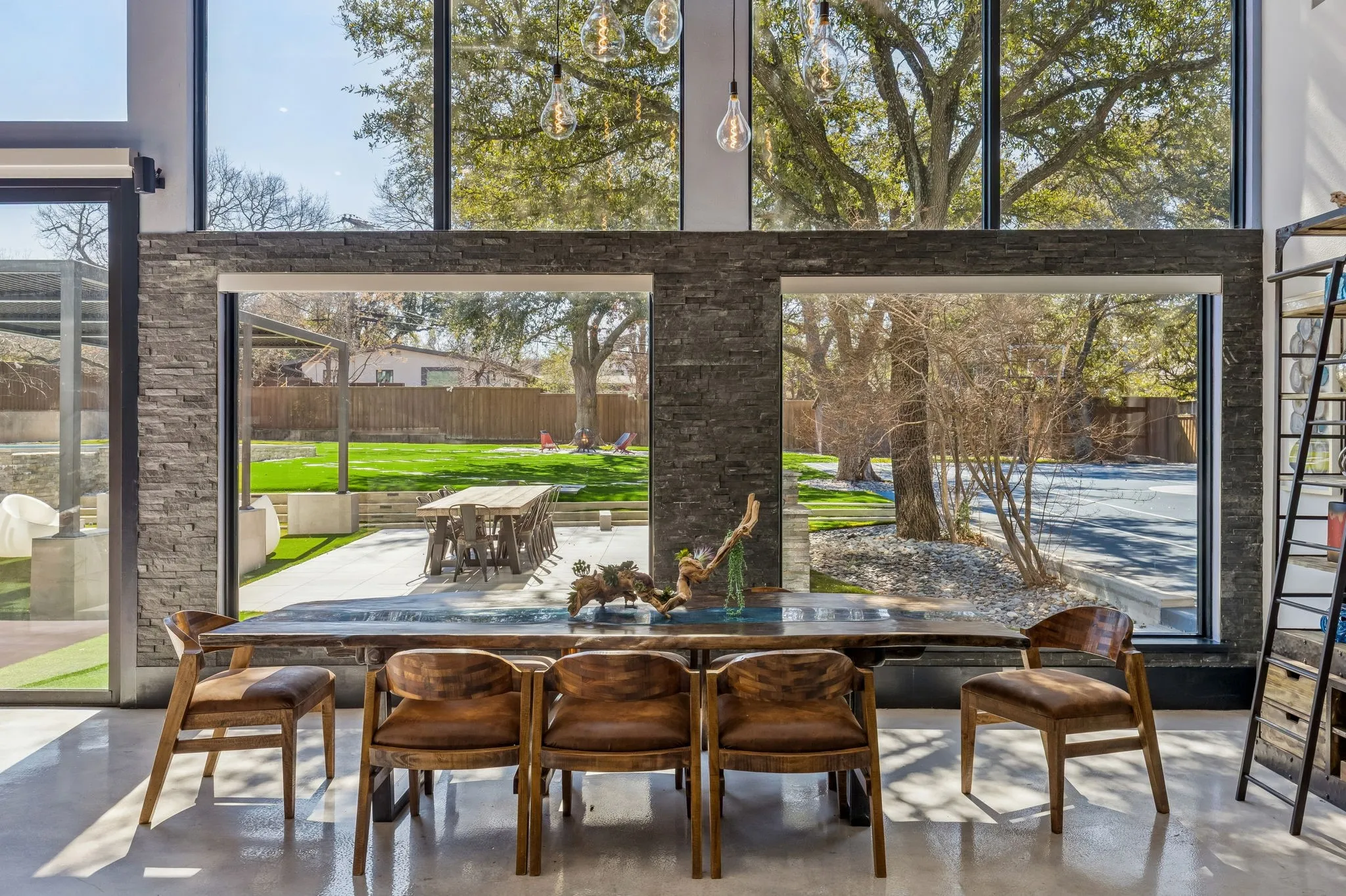 Single Family Residence For Sale in Dallas County , 6766 Northaven Road, Dallas, Texas 75230, 5 Bedroom, 5 Bathroom, 3 Garage spaces, 4,437 Sqft, built in 2019, mls#21309156, Real Estate Agent in Dallas, Homes For Sale in Dallas county, Homes For Sale in Dallas, Realtor in Dallas Texas, Real Estate Brokerage Independent Realty Texas, Luminita Cordes Realtor