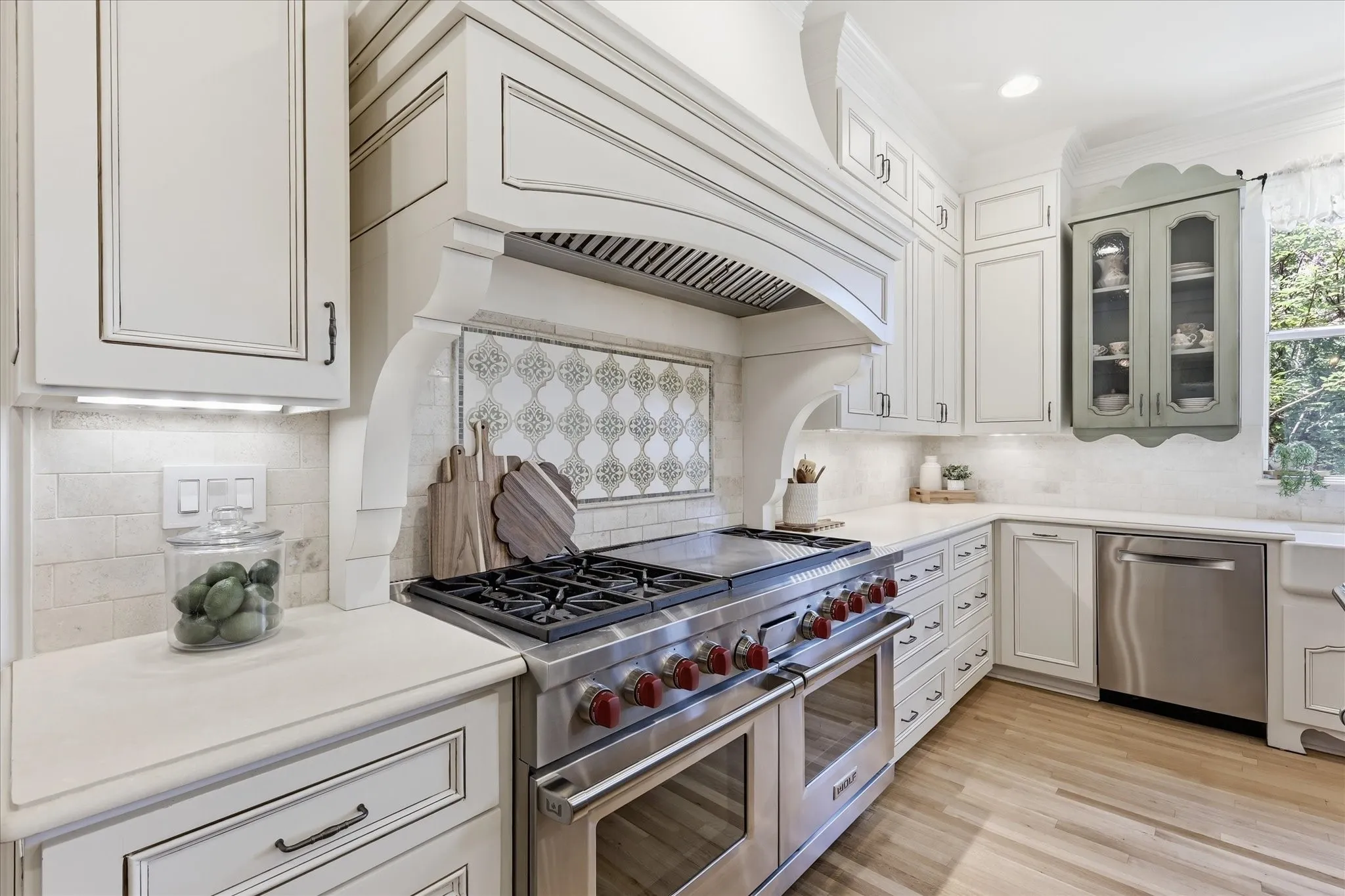 Single Family Residence For Sale in Tarrant County , 1204 Westwood Drive, Keller, Texas 76262, 5 Bedroom, 5 Bathroom, 4 Garage spaces, 6,112 Sqft, built in 2002, mls#21310039, Real Estate Agent in Keller, Homes For Sale in Tarrant county, Homes For Sale in Keller, Realtor in Keller Texas, Real Estate Brokerage Independent Realty Texas, Luminita Cordes Realtor