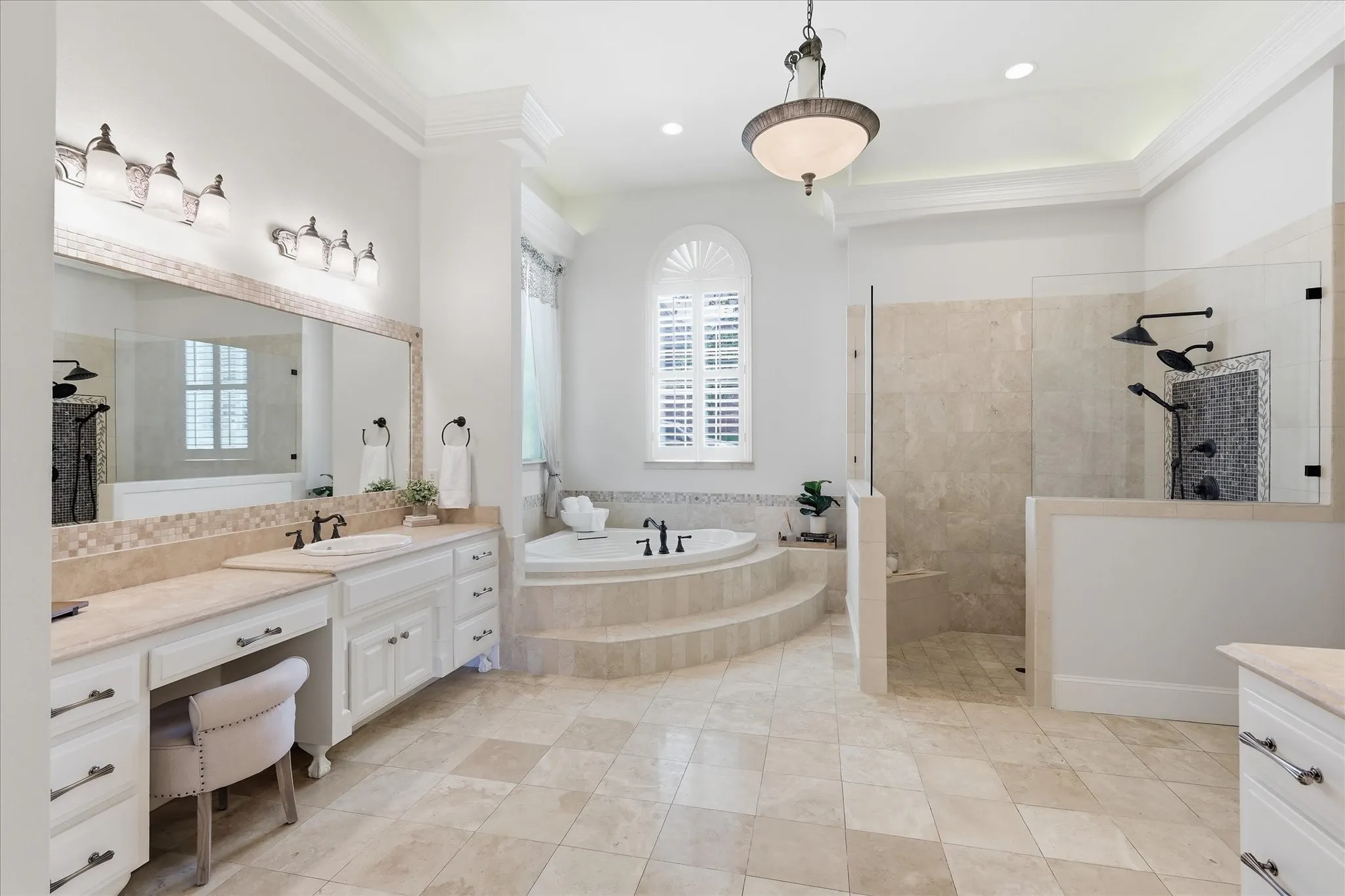 Single Family Residence For Sale in Tarrant County , 1204 Westwood Drive, Keller, Texas 76262, 5 Bedroom, 5 Bathroom, 4 Garage spaces, 6,112 Sqft, built in 2002, mls#21310039, Real Estate Agent in Keller, Homes For Sale in Tarrant county, Homes For Sale in Keller, Realtor in Keller Texas, Real Estate Brokerage Independent Realty Texas, Luminita Cordes Realtor