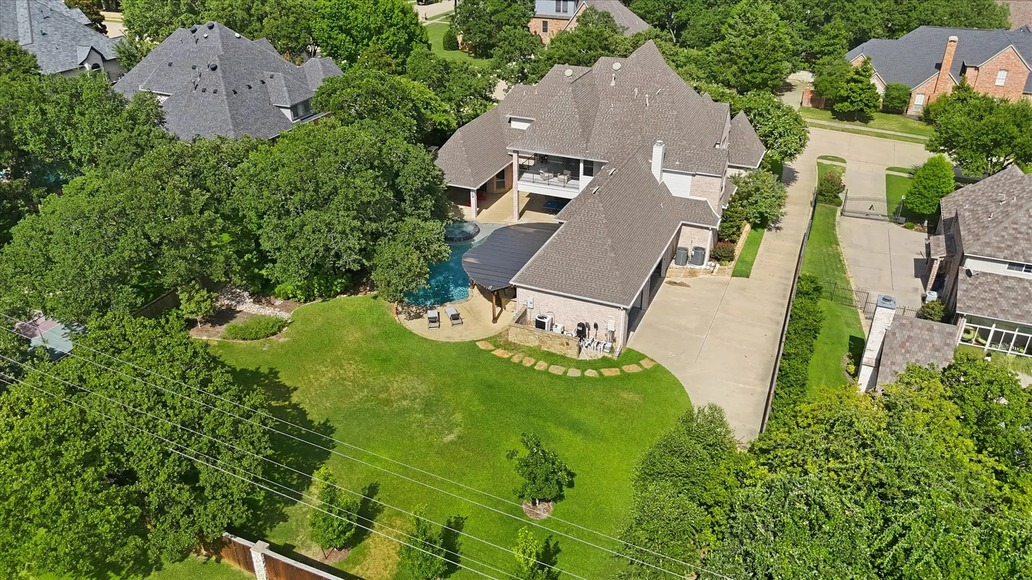 Single Family Residence For Sale in Tarrant County , 1204 Westwood Drive, Keller, Texas 76262, 5 Bedroom, 5 Bathroom, 4 Garage spaces, 6,112 Sqft, built in 2002, mls#21310039, Real Estate Agent in Keller, Homes For Sale in Tarrant county, Homes For Sale in Keller, Realtor in Keller Texas, Real Estate Brokerage Independent Realty Texas, Luminita Cordes Realtor