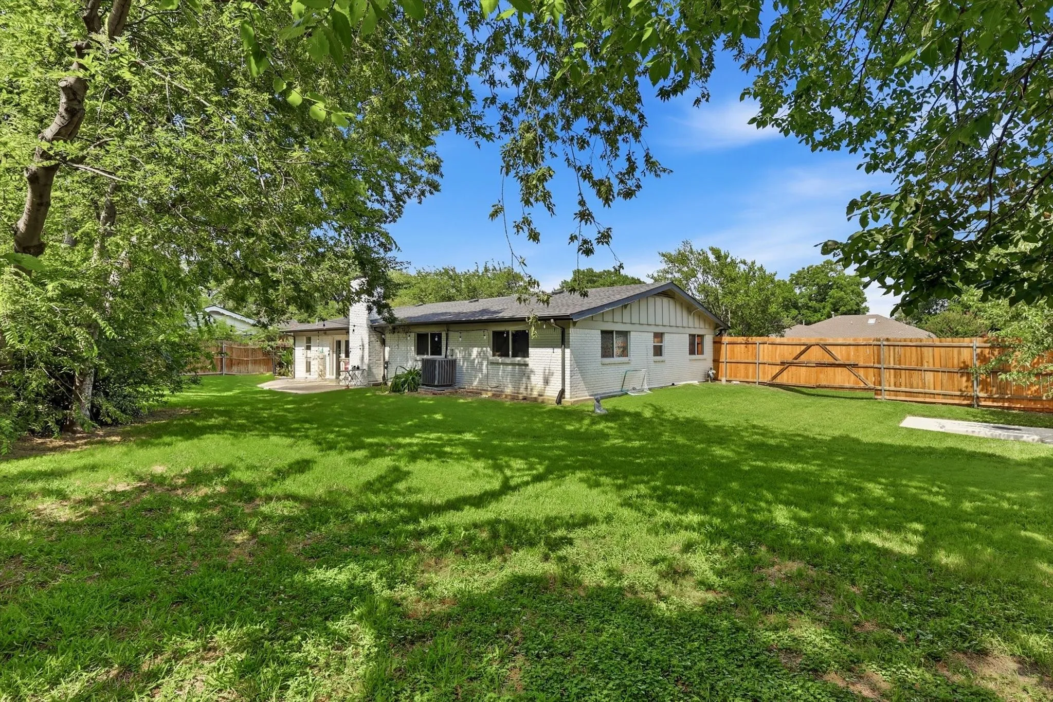 Single Family Residence For Sale in Tarrant County , 5105 Colorado Boulevard, North Richland Hills, Texas 76180, 3 Bedroom, 2 Bathroom, 2 Garage spaces, 1,723 Sqft, built in 1959, mls#21304270, Real Estate Agent in North Richland Hills, Homes For Sale in Tarrant county, Homes For Sale in North Richland Hills, Realtor in North Richland Hills Texas, Real Estate Brokerage Independent Realty Texas, Luminita Cordes Realtor
