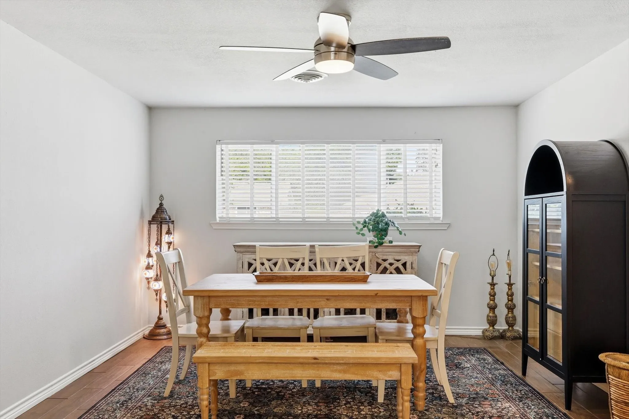 Single Family Residence For Sale in Tarrant County , 5105 Colorado Boulevard, North Richland Hills, Texas 76180, 3 Bedroom, 2 Bathroom, 2 Garage spaces, 1,723 Sqft, built in 1959, mls#21304270, Real Estate Agent in North Richland Hills, Homes For Sale in Tarrant county, Homes For Sale in North Richland Hills, Realtor in North Richland Hills Texas, Real Estate Brokerage Independent Realty Texas, Luminita Cordes Realtor
