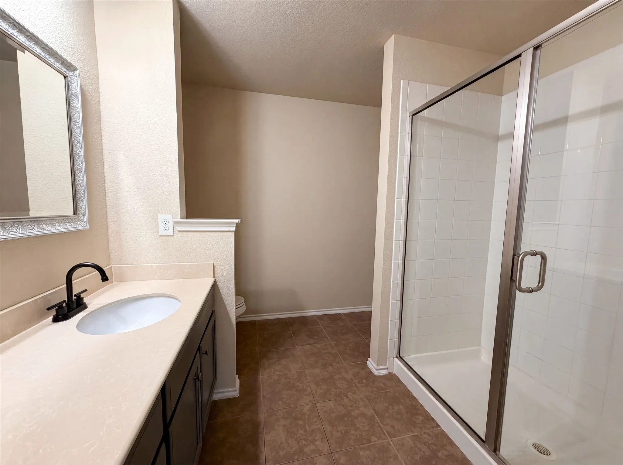 Single Family Residence For Sale in Collin County , 1404 Claire Lane, Royse City, Texas 75189, 4 Bedroom, 3 Bathroom, 2 Garage spaces, 2,119 Sqft, built in 2014, mls#21310119, Real Estate Agent in Royse City, Homes For Sale in Collin county, Homes For Sale in Royse City, Realtor in Royse City Texas, Real Estate Brokerage Independent Realty Texas, Luminita Cordes Realtor