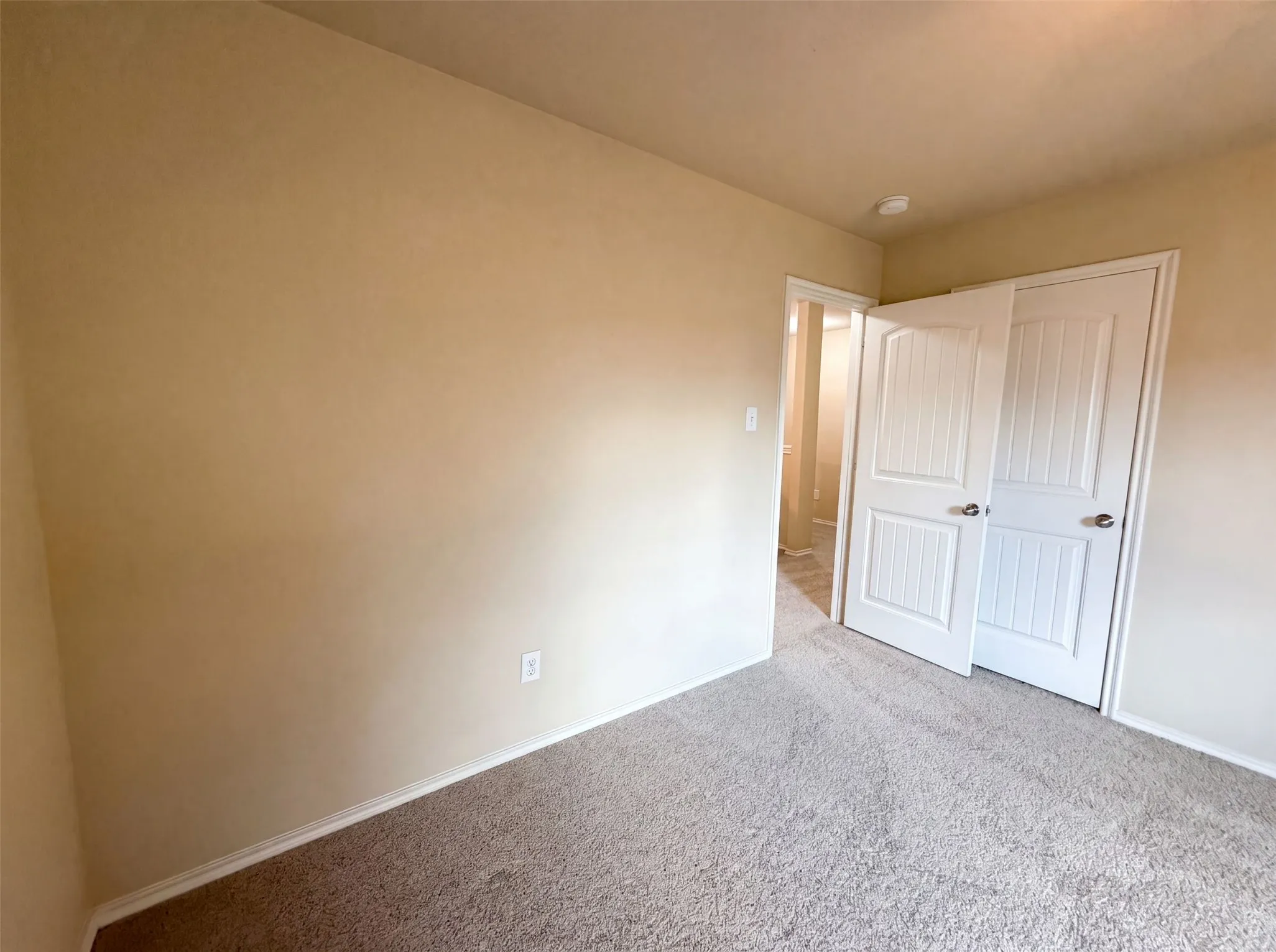 Single Family Residence For Sale in Collin County , 1404 Claire Lane, Royse City, Texas 75189, 4 Bedroom, 3 Bathroom, 2 Garage spaces, 2,119 Sqft, built in 2014, mls#21310119, Real Estate Agent in Royse City, Homes For Sale in Collin county, Homes For Sale in Royse City, Realtor in Royse City Texas, Real Estate Brokerage Independent Realty Texas, Luminita Cordes Realtor