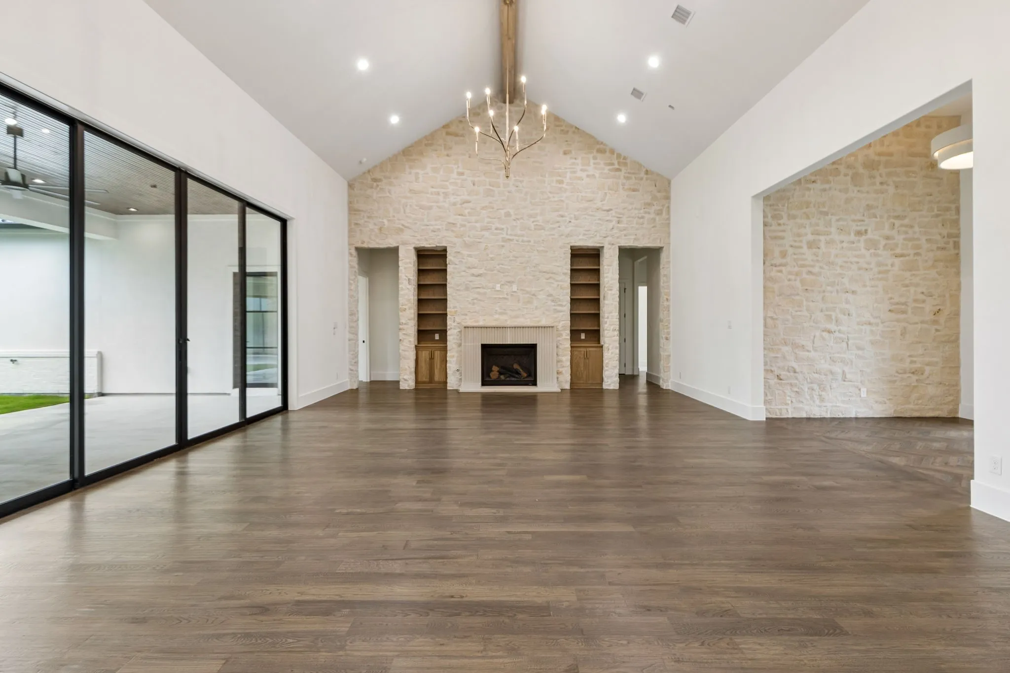 Single Family Residence For Sale in Parker County , 1020 Genoa Drive, Weatherford, Texas 76087, 5 Bedroom, 5 Bathroom, 4 Garage spaces, 4,942 Sqft, built in 2026, mls#21310076, Real Estate Agent in Weatherford, Homes For Sale in Parker county, Homes For Sale in Weatherford, Realtor in Weatherford Texas, Real Estate Brokerage Independent Realty Texas, Luminita Cordes Realtor