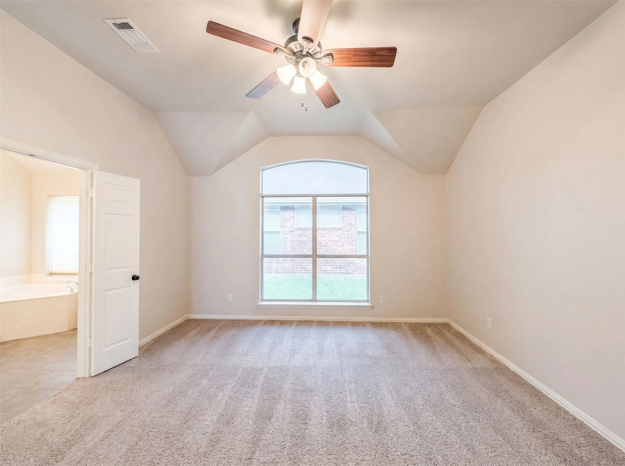 Single Family Residence For Sale in Denton County , 1441 Forest Oaks Court, Frisco, Texas 75036, 3 Bedroom, 2 Bathroom, 2 Garage spaces, 1,740 Sqft, built in 2000, mls#21310124, Real Estate Agent in Frisco, Homes For Sale in Denton county, Homes For Sale in Frisco, Realtor in Frisco Texas, Real Estate Brokerage Independent Realty Texas, Luminita Cordes Realtor