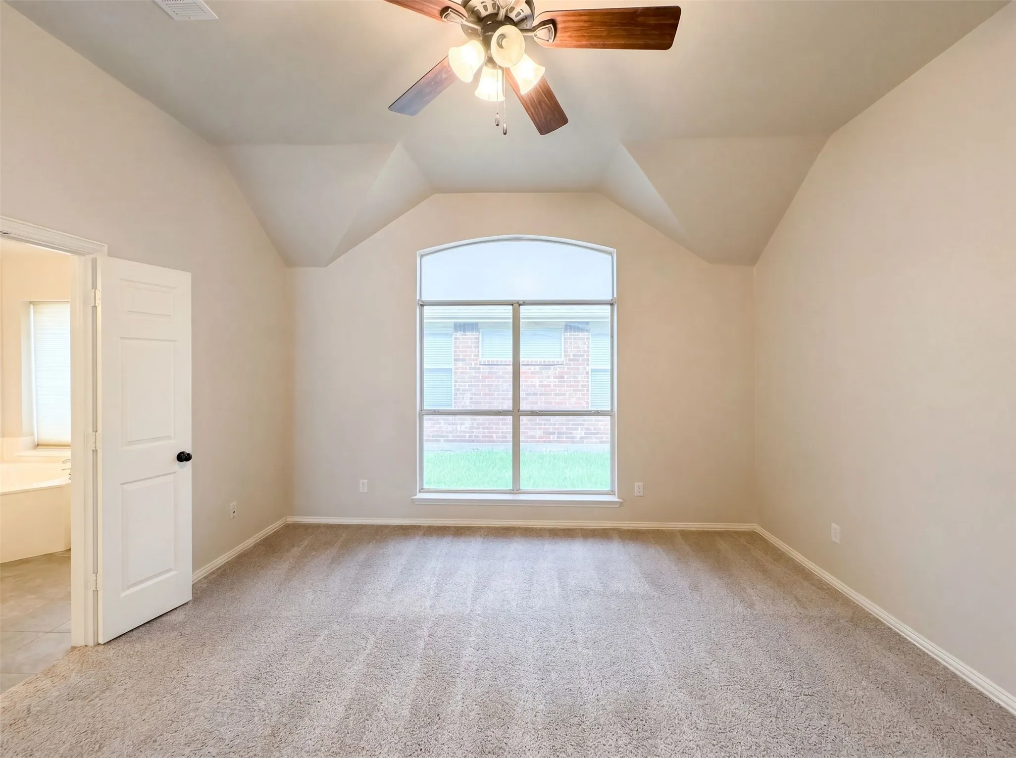 Single Family Residence For Sale in Denton County , 1441 Forest Oaks Court, Frisco, Texas 75036, 3 Bedroom, 2 Bathroom, 2 Garage spaces, 1,740 Sqft, built in 2000, mls#21310124, Real Estate Agent in Frisco, Homes For Sale in Denton county, Homes For Sale in Frisco, Realtor in Frisco Texas, Real Estate Brokerage Independent Realty Texas, Luminita Cordes Realtor