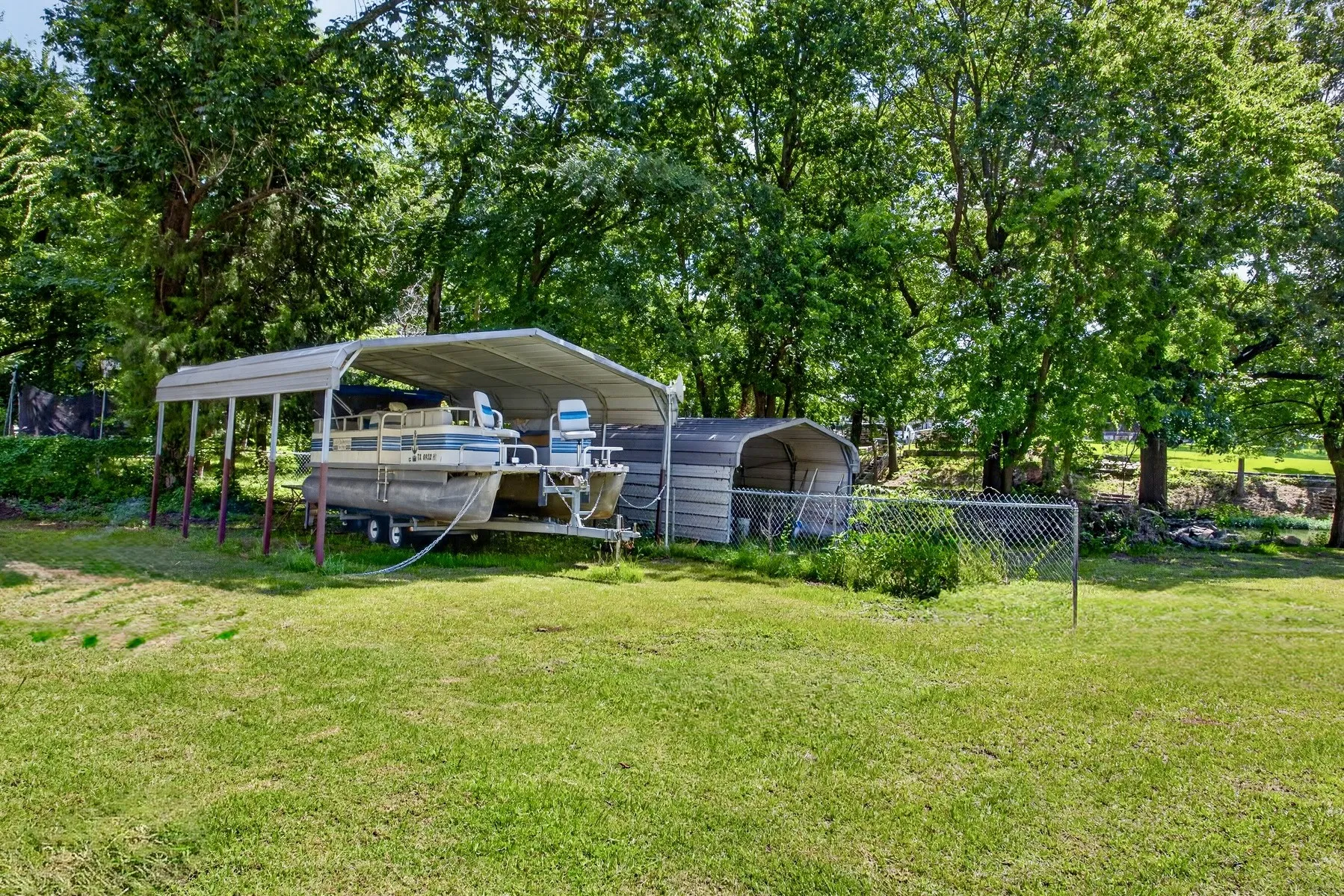 Mobile Home For Sale in Hunt County , 3183 Timberwild, Wills Point, Texas 75169, 3 Bedroom, 2 Bathroom, 2 Garage spaces, 896 Sqft, built in 1996, mls#21305736, Real Estate Agent in Wills Point, Homes For Sale in Hunt county, Homes For Sale in Wills Point, Realtor in Wills Point Texas, Real Estate Brokerage Independent Realty Texas, Luminita Cordes Realtor