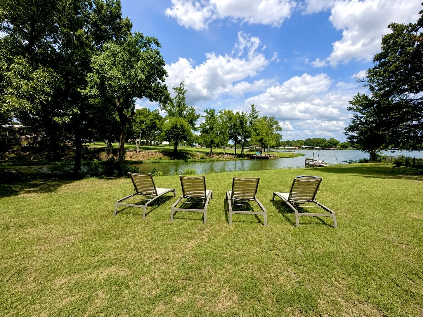 Mobile Home For Sale in Hunt County , 3183 Timberwild, Wills Point, Texas 75169, 3 Bedroom, 2 Bathroom, 2 Garage spaces, 896 Sqft, built in 1996, mls#21305736, Real Estate Agent in Wills Point, Homes For Sale in Hunt county, Homes For Sale in Wills Point, Realtor in Wills Point Texas, Real Estate Brokerage Independent Realty Texas, Luminita Cordes Realtor