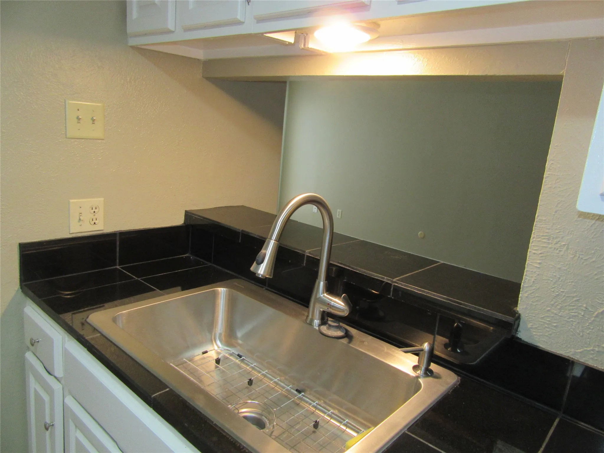 Condominium For Sale in Dallas County , 11311 Audelia Road 122, Dallas, Texas 75243, 2 Bedroom, 2 Bathroom, Garage spaces, 890 Sqft, built in 1981, Price $135,000, mls#21310148, Real Estate Agent in Dallas, Homes For Sale in Dallas county, Homes For Sale in Dallas, Realtor in Dallas Texas, Real Estate Brokerage Independent Realty Texas, Luminita Cordes Realtor