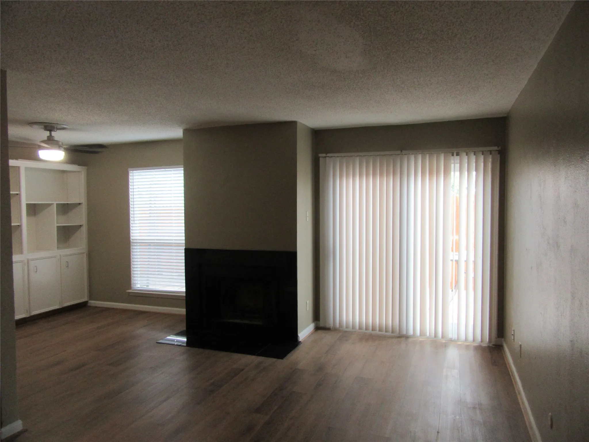Condominium For Sale in Dallas County , 11311 Audelia Road 122, Dallas, Texas 75243, 2 Bedroom, 2 Bathroom, Garage spaces, 890 Sqft, built in 1981, Price $135,000, mls#21310148, Real Estate Agent in Dallas, Homes For Sale in Dallas county, Homes For Sale in Dallas, Realtor in Dallas Texas, Real Estate Brokerage Independent Realty Texas, Luminita Cordes Realtor