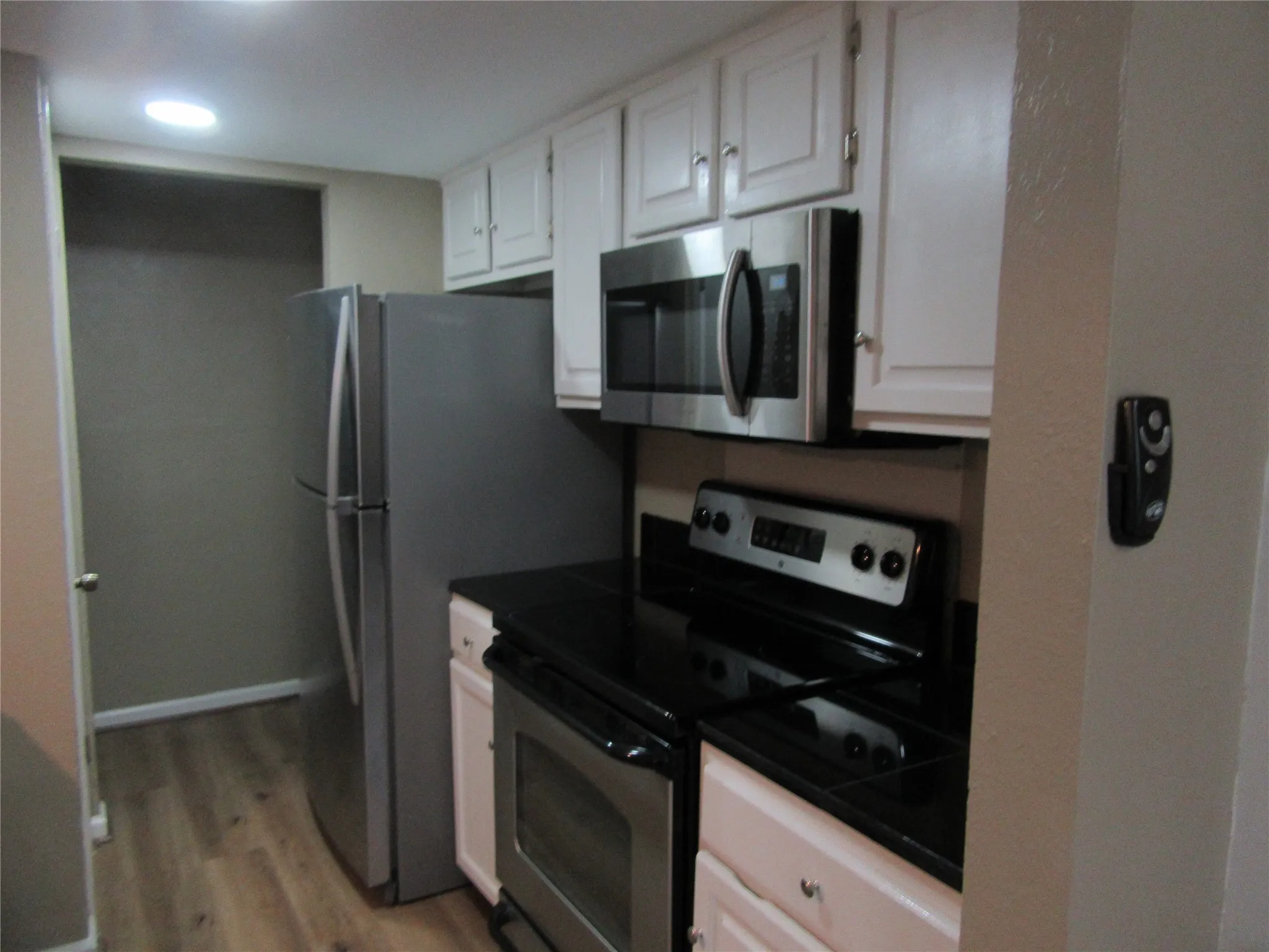 Condominium For Sale in Dallas County , 11311 Audelia Road 122, Dallas, Texas 75243, 2 Bedroom, 2 Bathroom, Garage spaces, 890 Sqft, built in 1981, Price $135,000, mls#21310148, Real Estate Agent in Dallas, Homes For Sale in Dallas county, Homes For Sale in Dallas, Realtor in Dallas Texas, Real Estate Brokerage Independent Realty Texas, Luminita Cordes Realtor