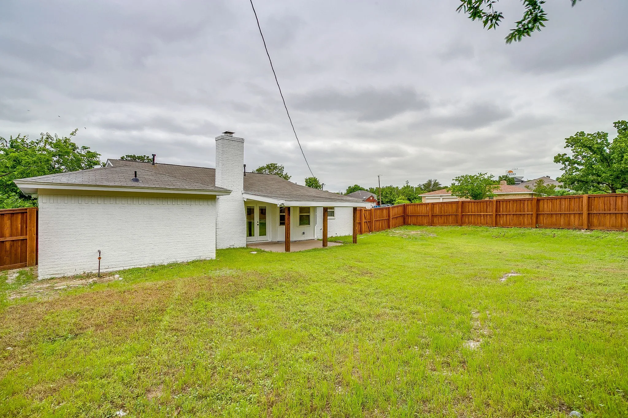 Single Family Residence For Rent in Parker County , 220 Rolling Hills Drive, Aledo, Texas 76008, 3 Bedroom, 3 Bathroom, 2 Garage spaces, 1,656 Sqft, built in 1973, mls#21309770, Real Estate Agent in Aledo, Homes For Rent in Parker county, Homes For Rent in Aledo, Realtor in Aledo Texas, Real Estate Brokerage Independent Realty Texas, Luminita Cordes Realtor