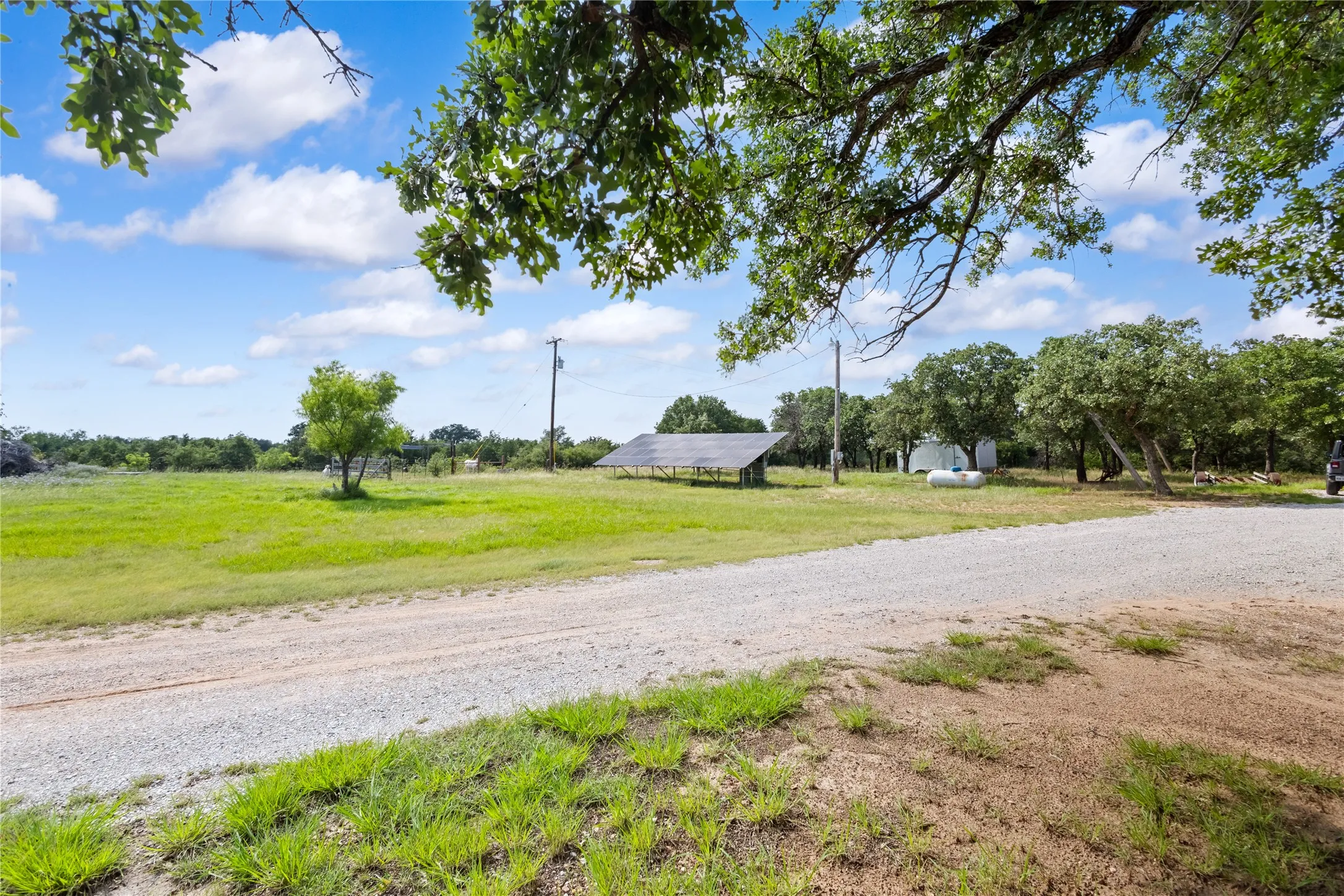 Farm For Sale in Eastland County , 17001 Interstate 20, Cisco, Texas 76437, 4 Bedroom, 3 Bathroom, Garage spaces, 2,432 Sqft, built in 2003, mls#21310159, Real Estate Agent in Cisco, Homes For Sale in Eastland county, Homes For Sale in Cisco, Realtor in Cisco Texas, Real Estate Brokerage Independent Realty Texas, Luminita Cordes Realtor