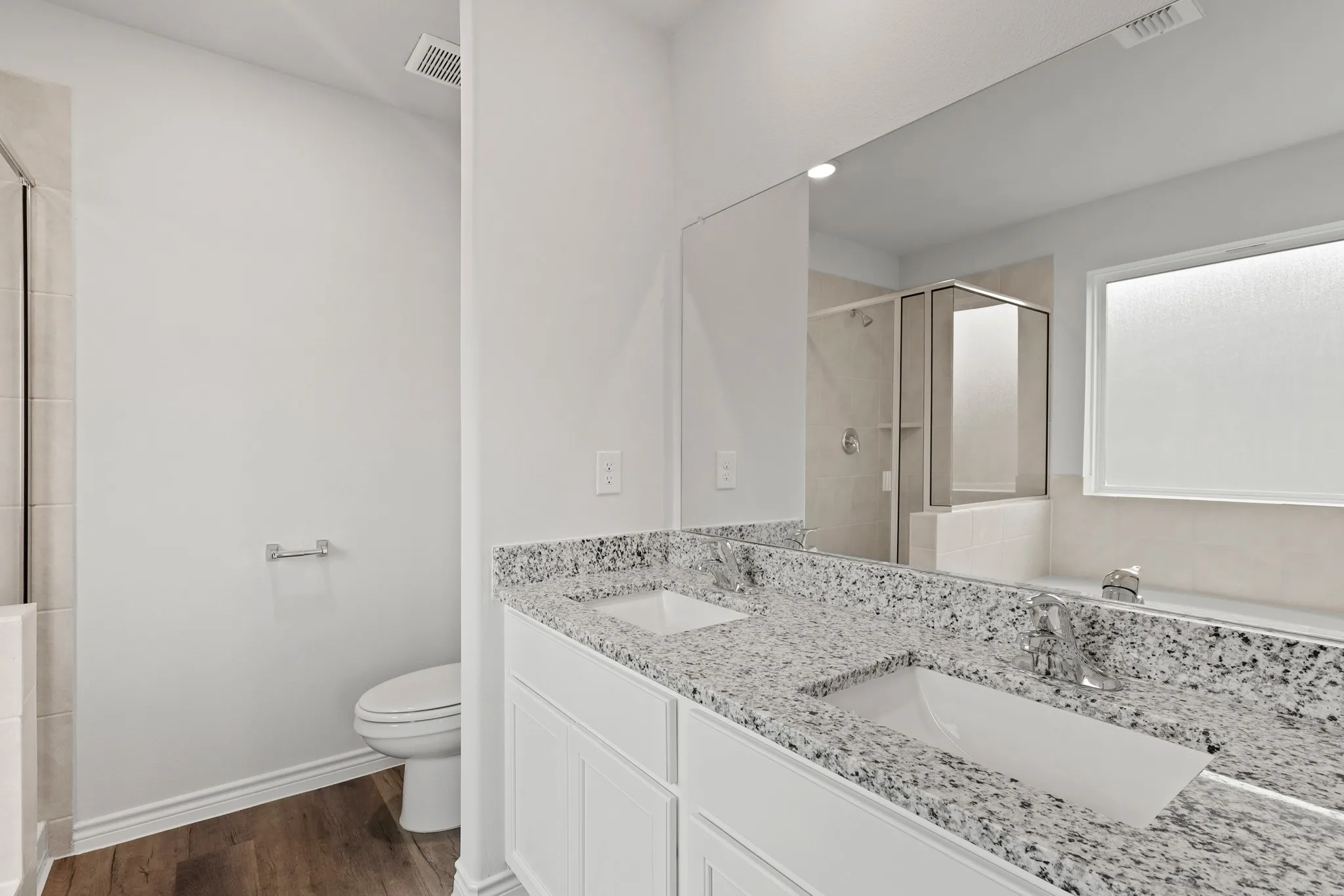 Single Family Residence For Sale in Johnson County , 3132 Manchester Drive, Cleburne, Texas 76031, 3 Bedroom, 2 Bathroom, 2 Garage spaces, 1,412 Sqft, built in 2025, mls#21310176, Real Estate Agent in Cleburne, Homes For Sale in Johnson county, Homes For Sale in Cleburne, Realtor in Cleburne Texas, Real Estate Brokerage Independent Realty Texas, Luminita Cordes Realtor