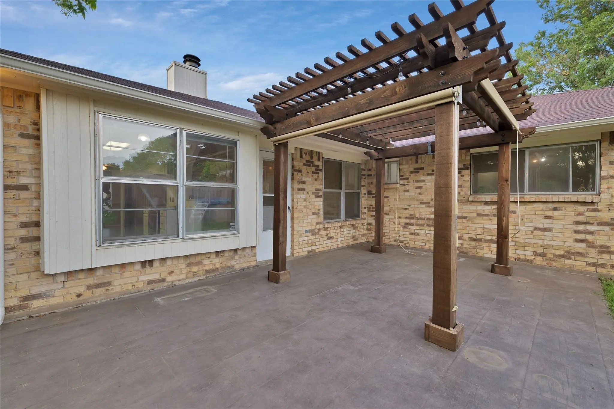 Single Family Residence For Rent in Tarrant County , 7357 Channel View Drive, Fort Worth, Texas 76133, 4 Bedroom, 2 Bathroom, 2 Garage spaces, 1,853 Sqft, built in 1979, mls#21310198, Real Estate Agent in Fort Worth, Homes For Rent in Tarrant county, Homes For Rent in Fort Worth, Realtor in Fort Worth Texas, Real Estate Brokerage Independent Realty Texas, Luminita Cordes Realtor