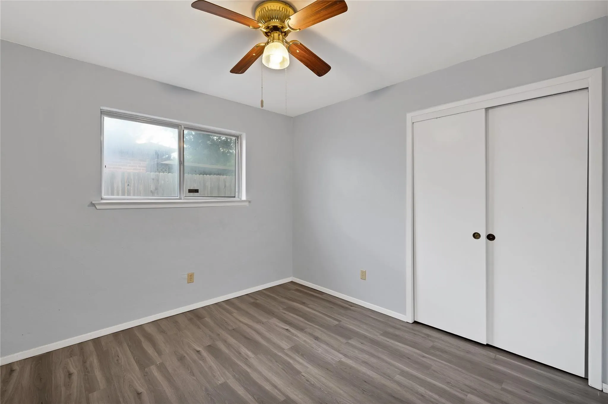 Single Family Residence For Rent in Tarrant County , 7357 Channel View Drive, Fort Worth, Texas 76133, 4 Bedroom, 2 Bathroom, 2 Garage spaces, 1,853 Sqft, built in 1979, mls#21310198, Real Estate Agent in Fort Worth, Homes For Rent in Tarrant county, Homes For Rent in Fort Worth, Realtor in Fort Worth Texas, Real Estate Brokerage Independent Realty Texas, Luminita Cordes Realtor