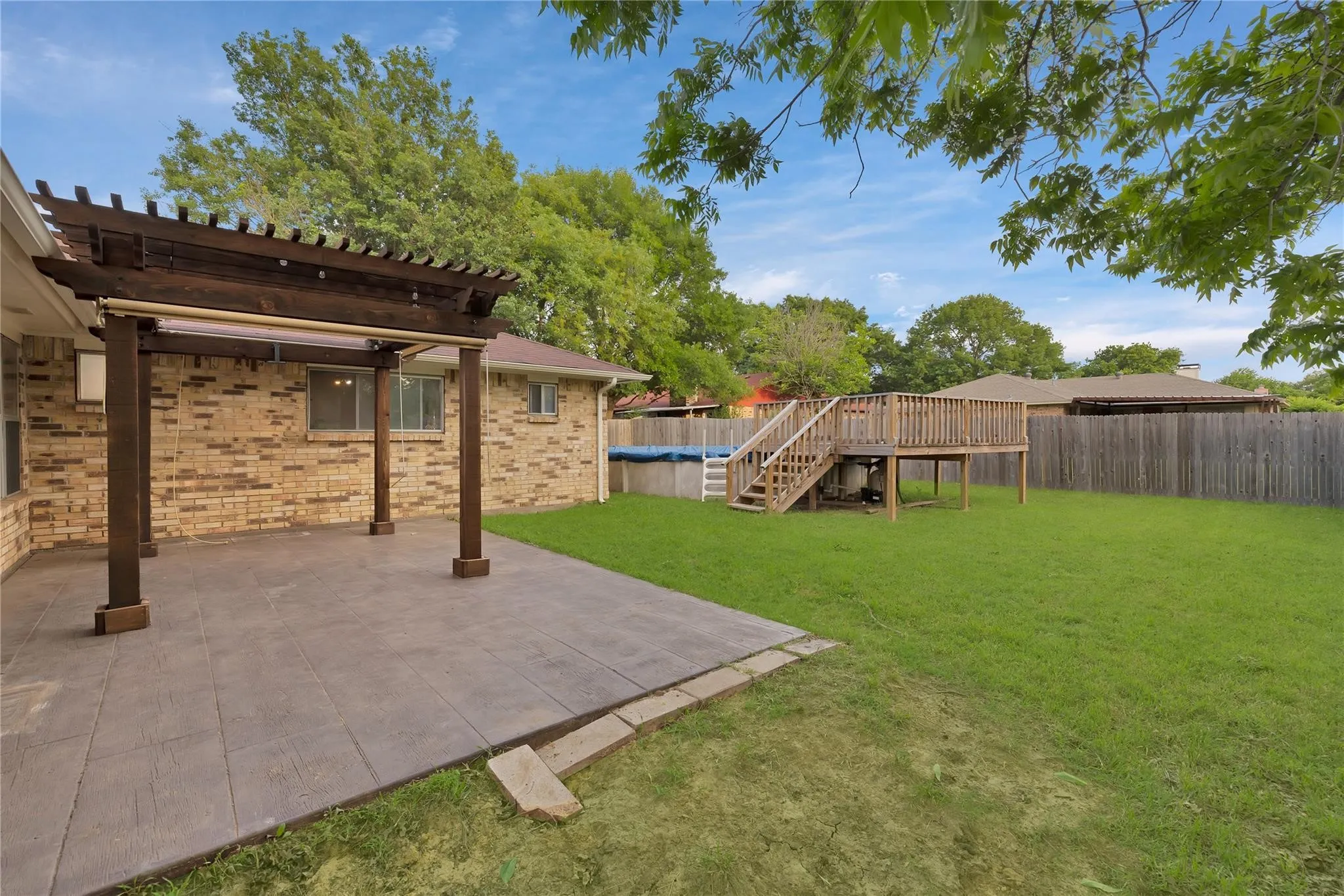 Single Family Residence For Rent in Tarrant County , 7357 Channel View Drive, Fort Worth, Texas 76133, 4 Bedroom, 2 Bathroom, 2 Garage spaces, 1,853 Sqft, built in 1979, mls#21310198, Real Estate Agent in Fort Worth, Homes For Rent in Tarrant county, Homes For Rent in Fort Worth, Realtor in Fort Worth Texas, Real Estate Brokerage Independent Realty Texas, Luminita Cordes Realtor