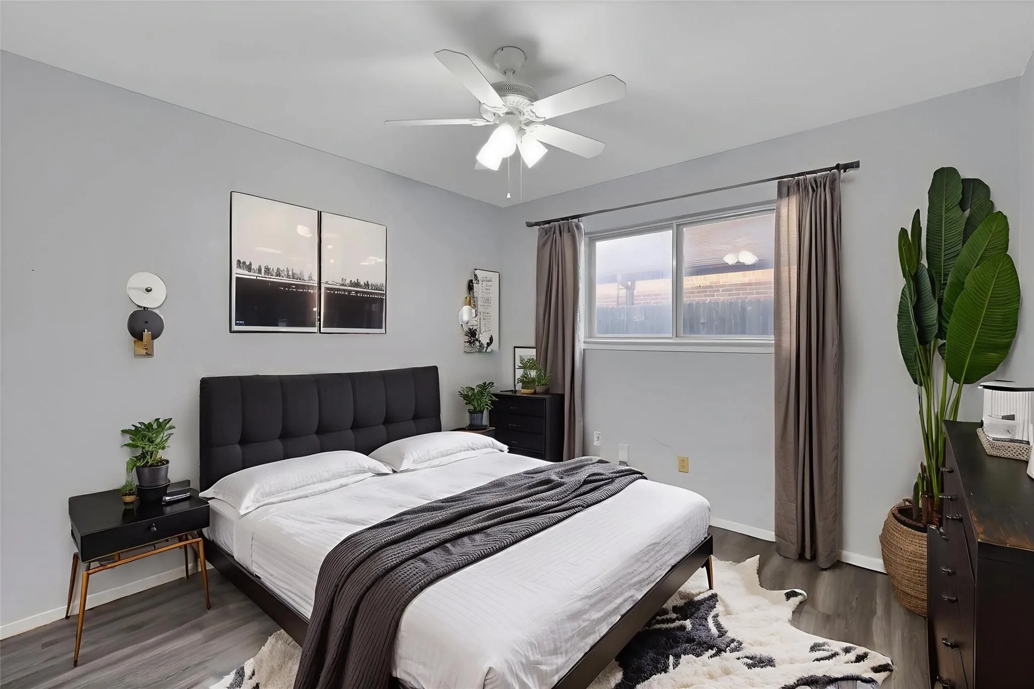 Single Family Residence For Rent in Tarrant County , 7357 Channel View Drive, Fort Worth, Texas 76133, 4 Bedroom, 2 Bathroom, 2 Garage spaces, 1,853 Sqft, built in 1979, mls#21310198, Real Estate Agent in Fort Worth, Homes For Rent in Tarrant county, Homes For Rent in Fort Worth, Realtor in Fort Worth Texas, Real Estate Brokerage Independent Realty Texas, Luminita Cordes Realtor