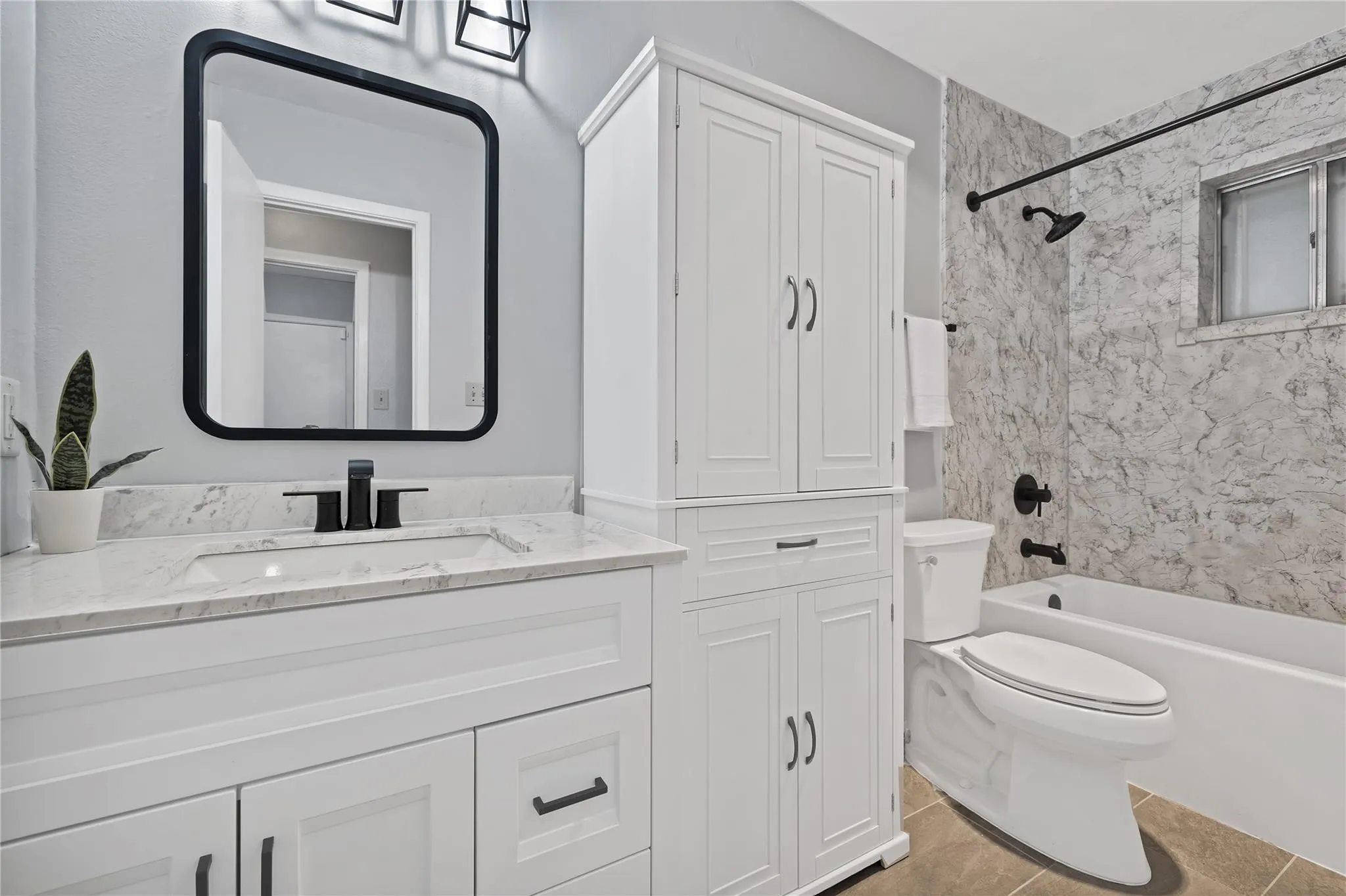 Single Family Residence For Rent in Tarrant County , 7357 Channel View Drive, Fort Worth, Texas 76133, 4 Bedroom, 2 Bathroom, 2 Garage spaces, 1,853 Sqft, built in 1979, mls#21310198, Real Estate Agent in Fort Worth, Homes For Rent in Tarrant county, Homes For Rent in Fort Worth, Realtor in Fort Worth Texas, Real Estate Brokerage Independent Realty Texas, Luminita Cordes Realtor