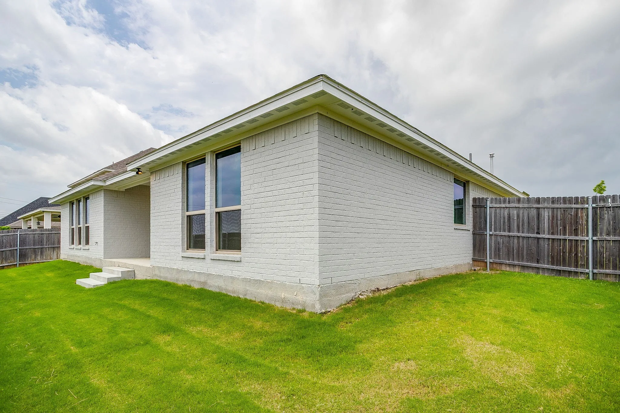 Single Family Residence For Sale in Tarrant County , 6913 Trail Rock Drive, Benbrook, Texas 76126, 4 Bedrooms, 2 Bathrooms, 2 Garage spaces, 2,344 Sqft, built in 2023, Price $499,888, mls#21310208, Real Estate Agent in Benbrook, Homes For Sale in Tarrant county, Homes For Sale in Benbrook, Realtor in Benbrook Texas, Real Estate Brokerage Independent Realty Texas, Luminita Cordes Realtor