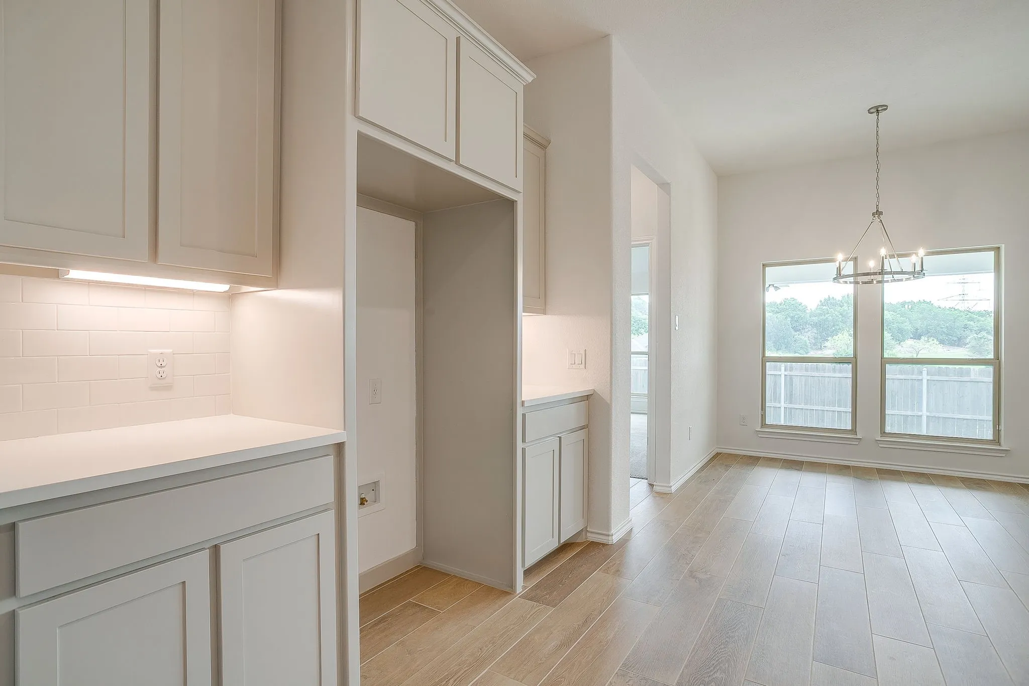 Single Family Residence For Sale in Tarrant County , 6913 Trail Rock Drive, Benbrook, Texas 76126, 4 Bedrooms, 2 Bathrooms, 2 Garage spaces, 2,344 Sqft, built in 2023, Price $499,888, mls#21310208, Real Estate Agent in Benbrook, Homes For Sale in Tarrant county, Homes For Sale in Benbrook, Realtor in Benbrook Texas, Real Estate Brokerage Independent Realty Texas, Luminita Cordes Realtor