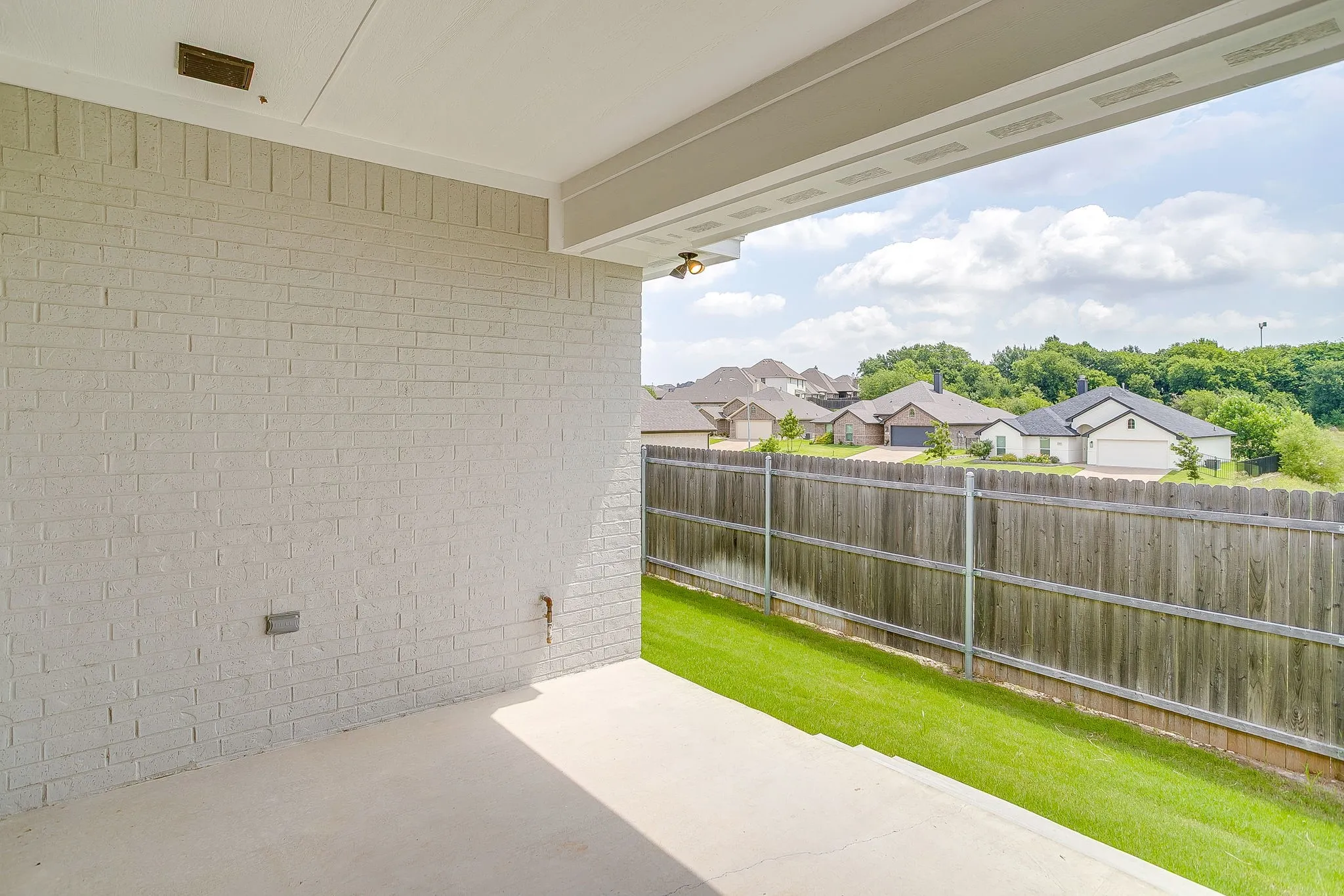 Single Family Residence For Sale in Tarrant County , 6913 Trail Rock Drive, Benbrook, Texas 76126, 4 Bedrooms, 2 Bathrooms, 2 Garage spaces, 2,344 Sqft, built in 2023, Price $499,888, mls#21310208, Real Estate Agent in Benbrook, Homes For Sale in Tarrant county, Homes For Sale in Benbrook, Realtor in Benbrook Texas, Real Estate Brokerage Independent Realty Texas, Luminita Cordes Realtor