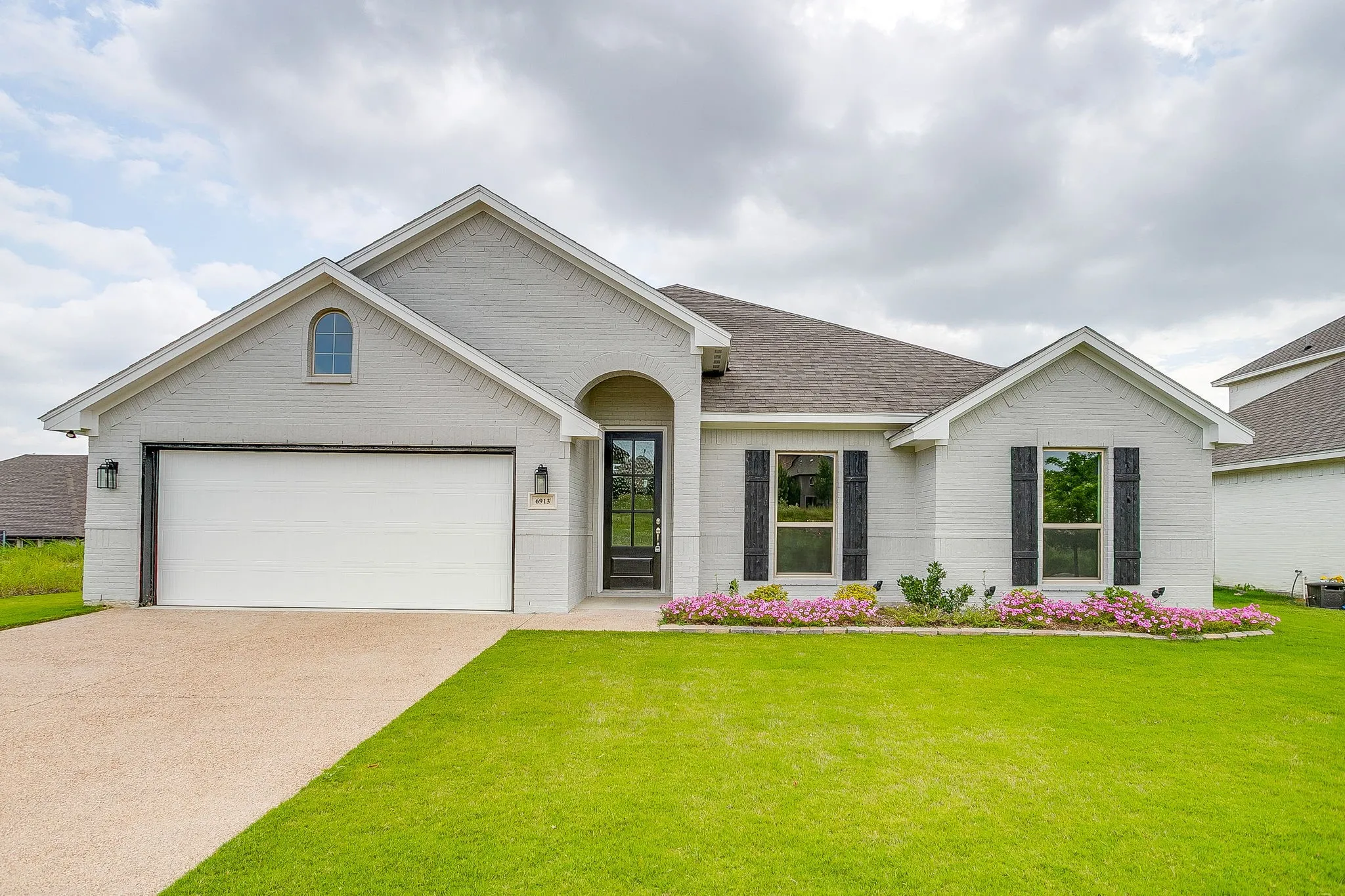 Single Family Residence For Sale in Tarrant County , 6913 Trail Rock Drive, Benbrook, Texas 76126, 4 Bedrooms, 2 Bathrooms, 2 Garage spaces, 2,344 Sqft, built in 2023, Price $499,888, mls#21310208, Real Estate Agent in Benbrook, Homes For Sale in Tarrant county, Homes For Sale in Benbrook, Realtor in Benbrook Texas, Real Estate Brokerage Independent Realty Texas, Luminita Cordes Realtor