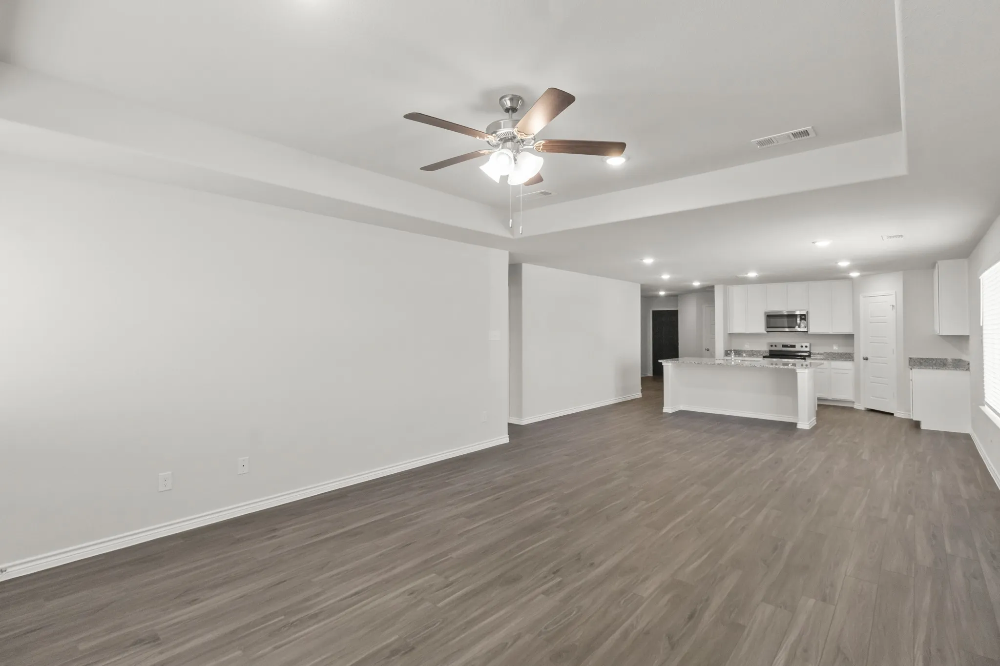 Single Family Residence For Sale in Tarrant County , 10024 Freighter Trail, Fort Worth, Texas 76131, 3 Bedroom, 2 Bathroom, 2 Garage spaces, 1,697 Sqft, built in 2025, mls#21310206, Real Estate Agent in Fort Worth, Homes For Sale in Tarrant county, Homes For Sale in Fort Worth, Realtor in Fort Worth Texas, Real Estate Brokerage Independent Realty Texas, Luminita Cordes Realtor