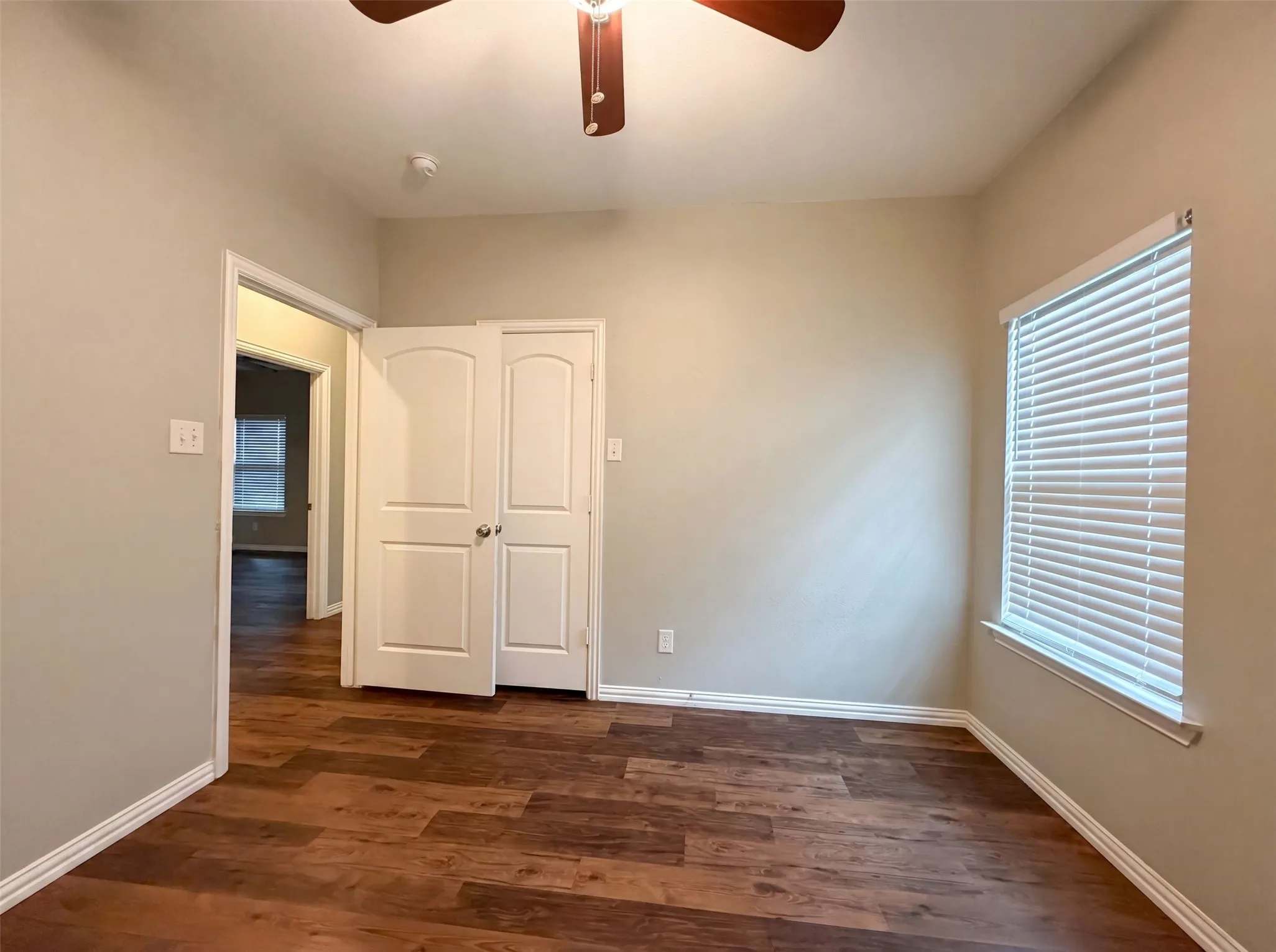 Single Family Residence For Sale in Tarrant County , 619 E Arlington Avenue, Fort Worth, Texas 76104, 3 Bedroom, 2 Bathroom, 2 Garage spaces, 1,551 Sqft, built in 2019, mls#21310211, Real Estate Agent in Fort Worth, Homes For Sale in Tarrant county, Homes For Sale in Fort Worth, Realtor in Fort Worth Texas, Real Estate Brokerage Independent Realty Texas, Luminita Cordes Realtor